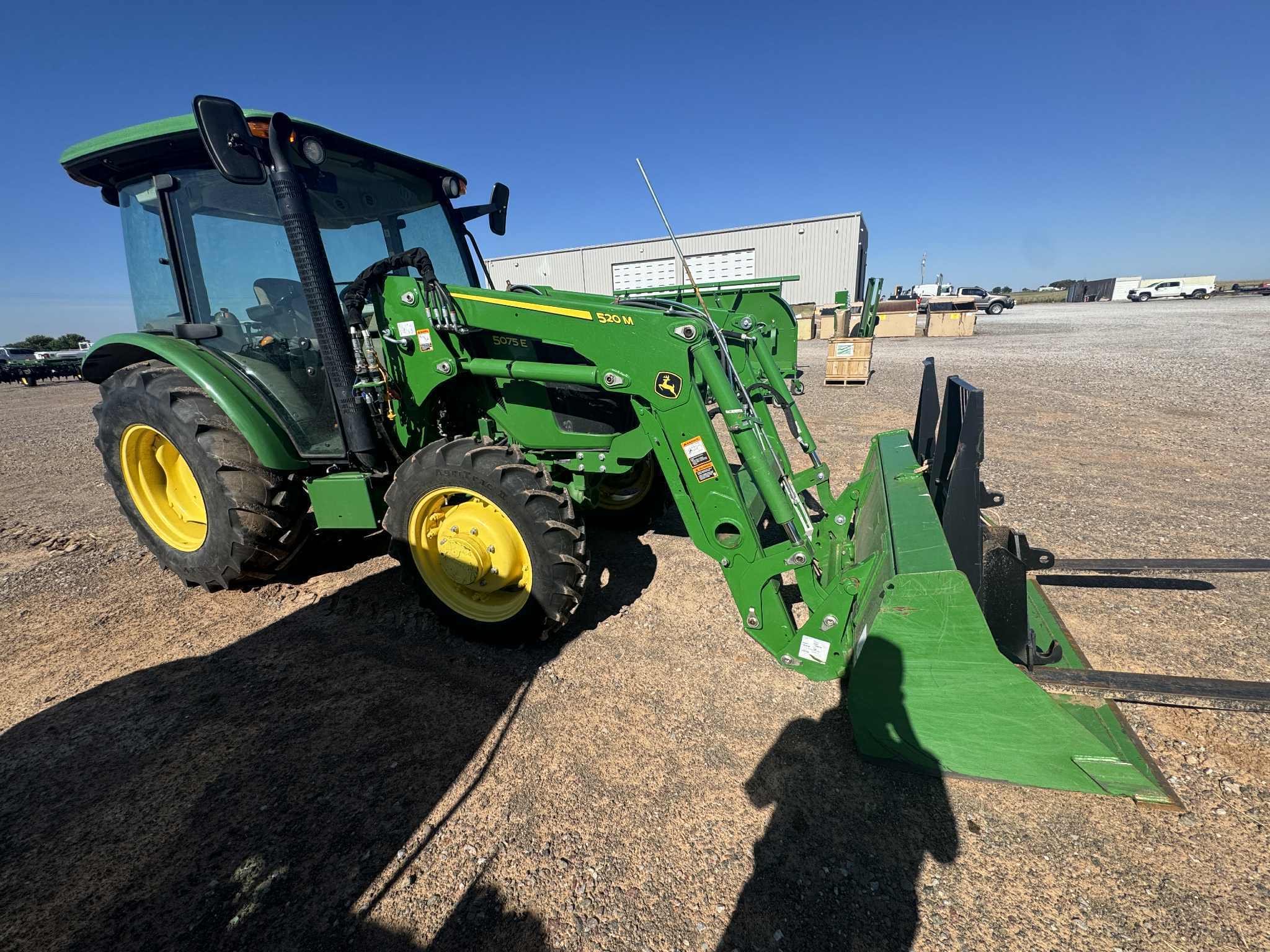 2019 John Deere 5075E Tractor