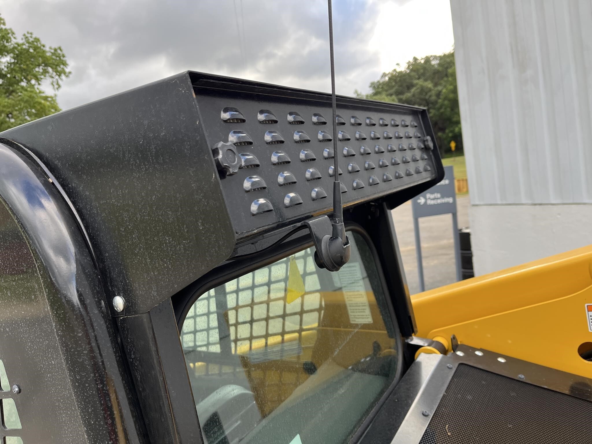 2023 Gehl R190 Skid Steer