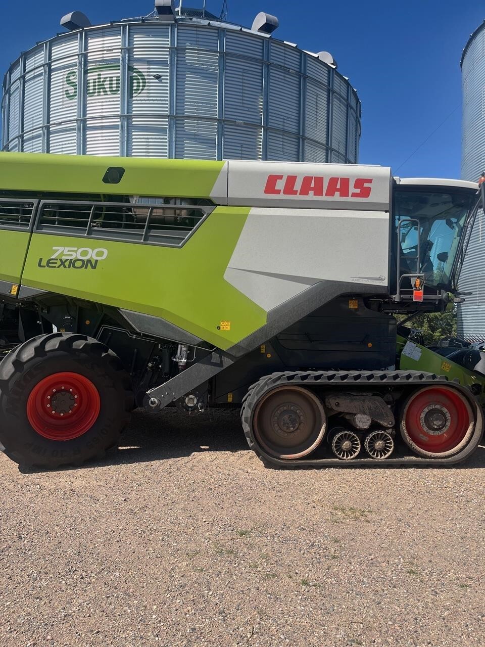 2023 Claas LEXION 7500TT Combine