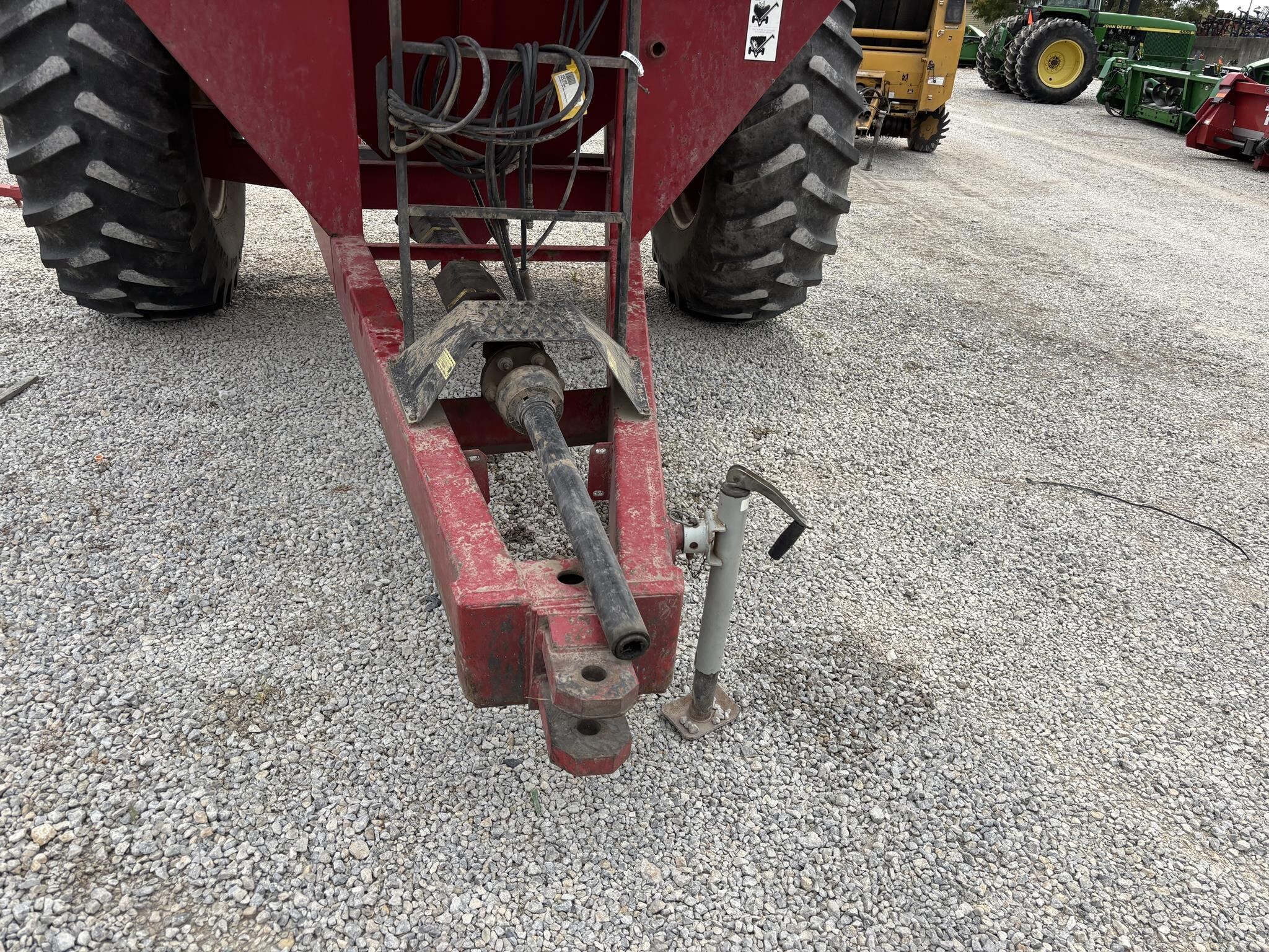  J&M 525-14 Grain Cart