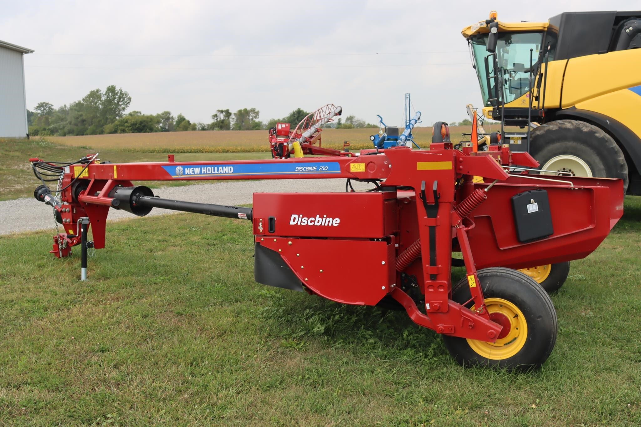  New Holland Discbine 210 Mower Conditioner