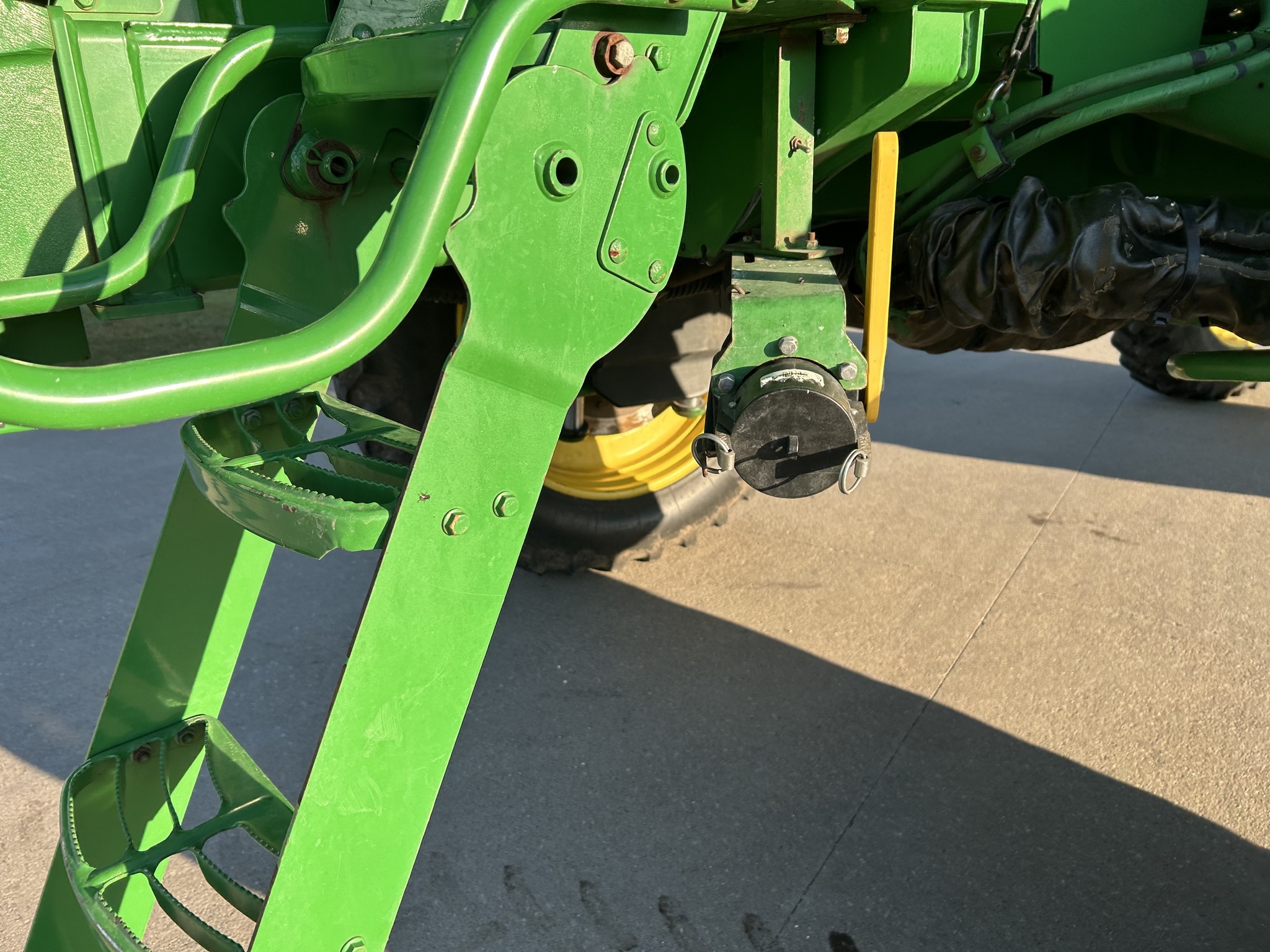 2014 John Deere 4940 Self-Propelled Sprayer