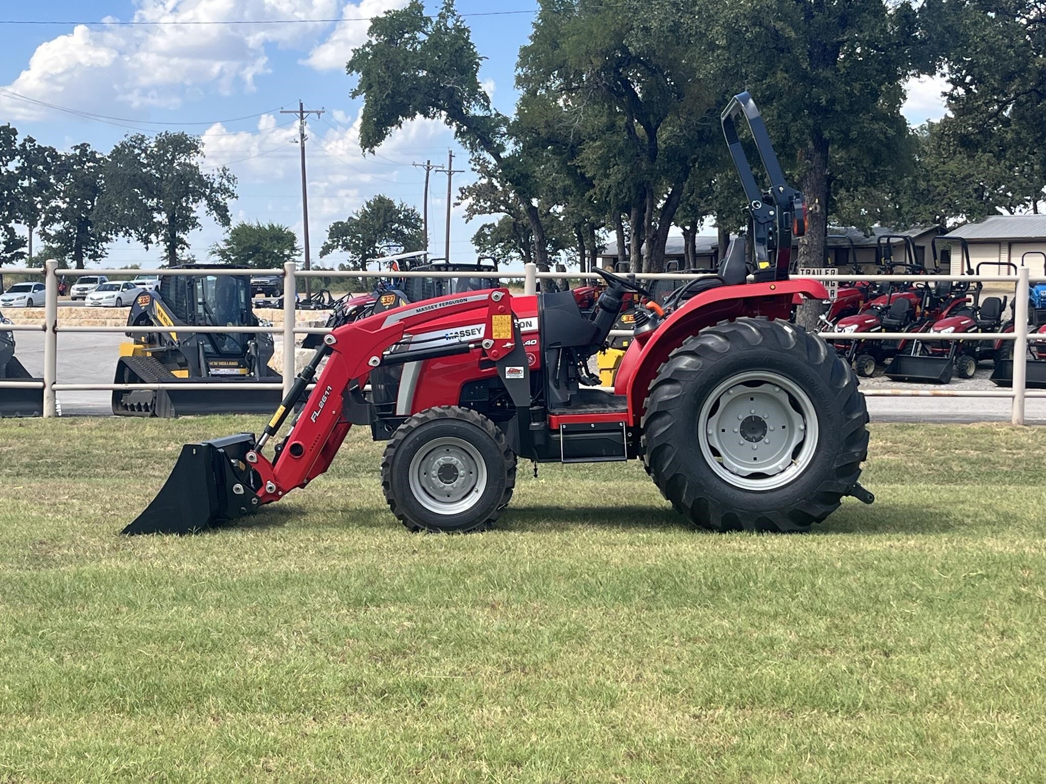 2025 Massey Ferguson 1M.40 Tractor