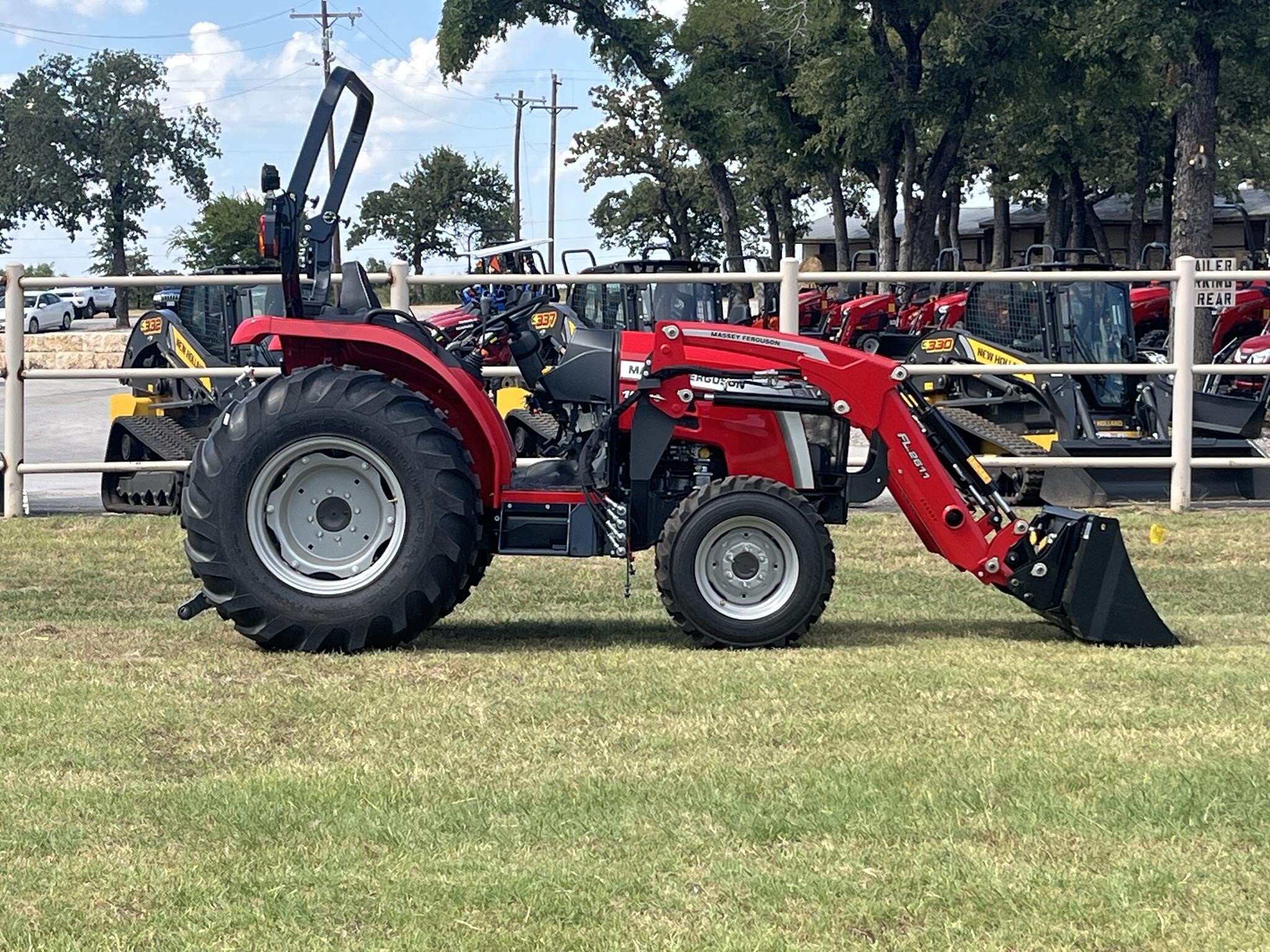 2025 Massey Ferguson 1M.40 Tractor