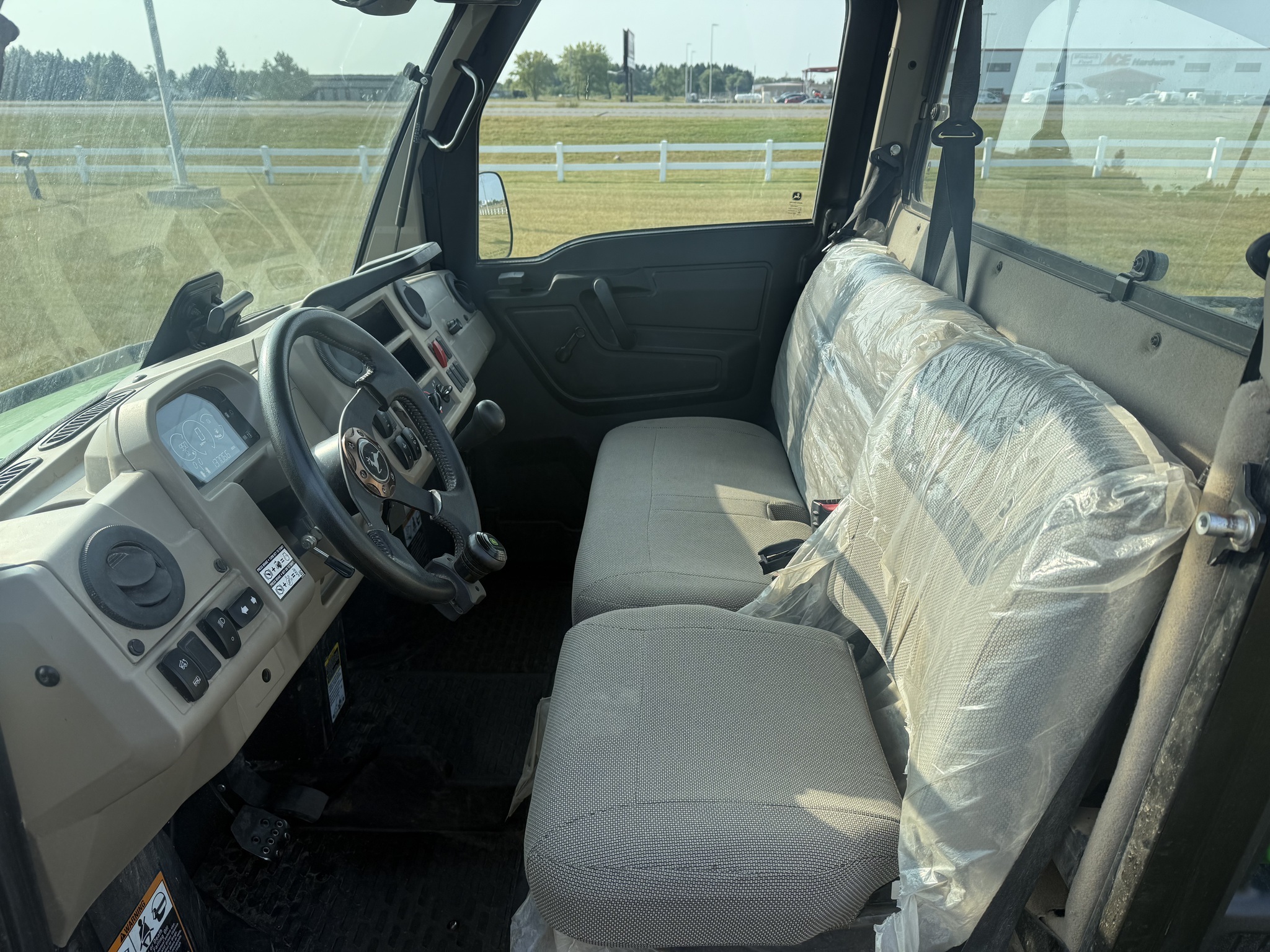 2023 John Deere XUV835R ATVs and Utility Vehicle