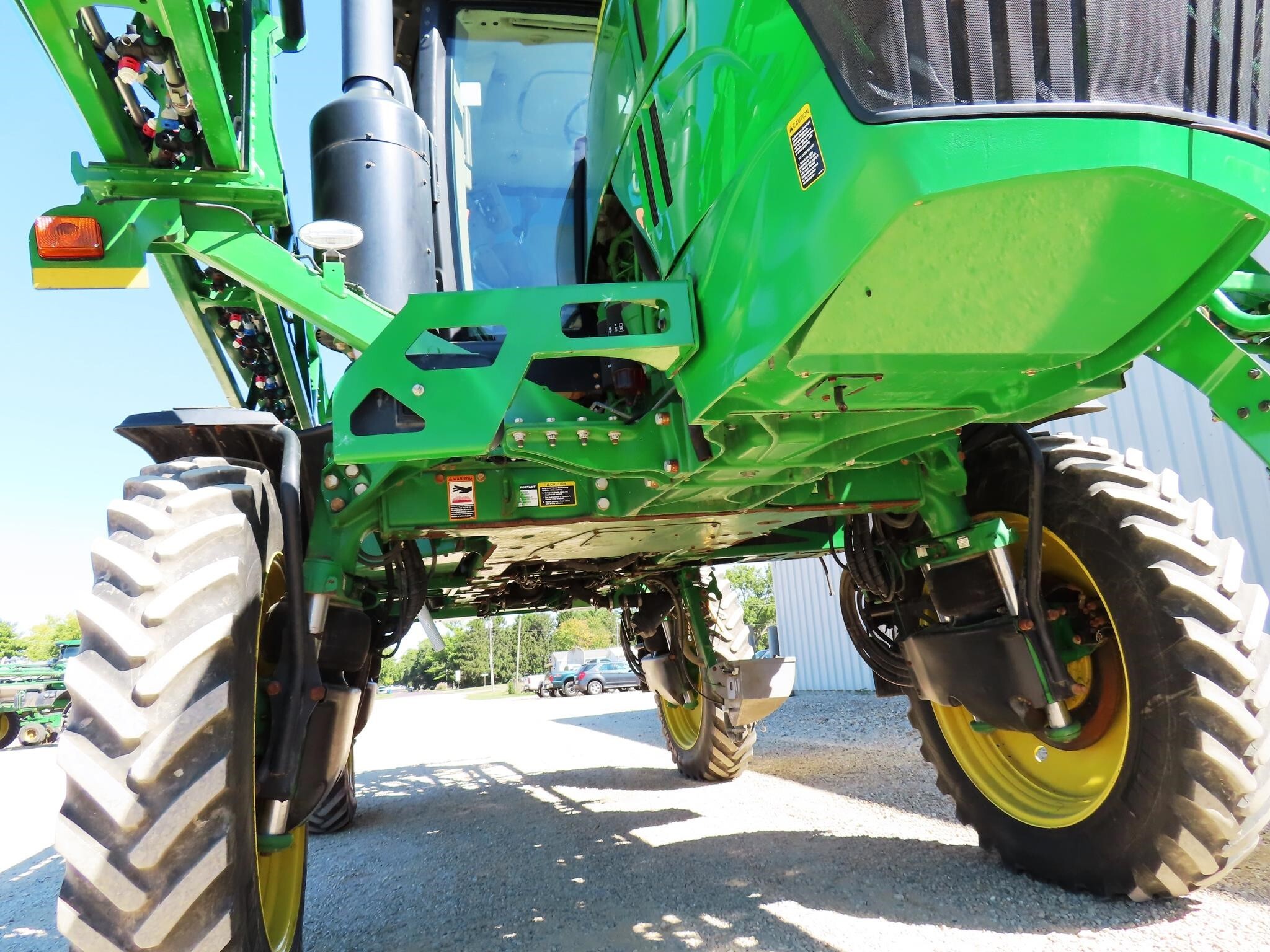 2016 John Deere R4038 Self-Propelled Sprayer