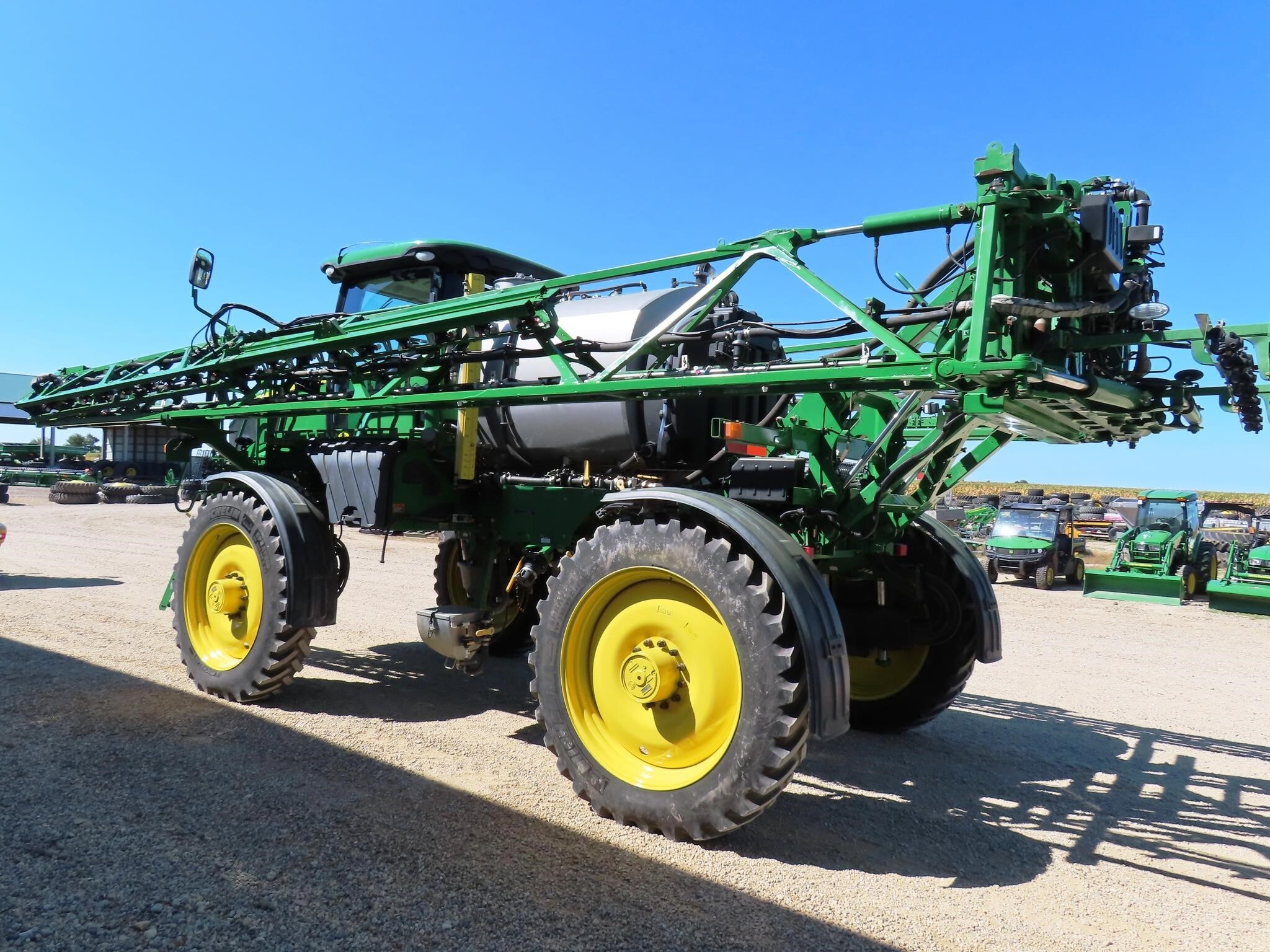 2016 John Deere R4038 Self-Propelled Sprayer