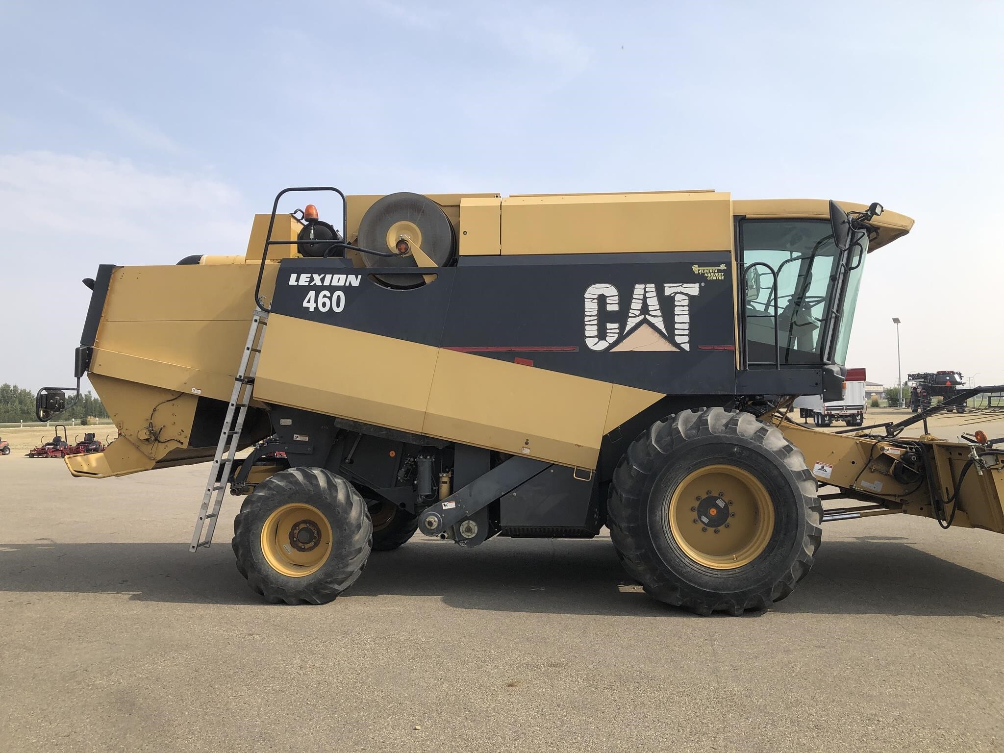 1999 Caterpillar Lexion 460 Combine