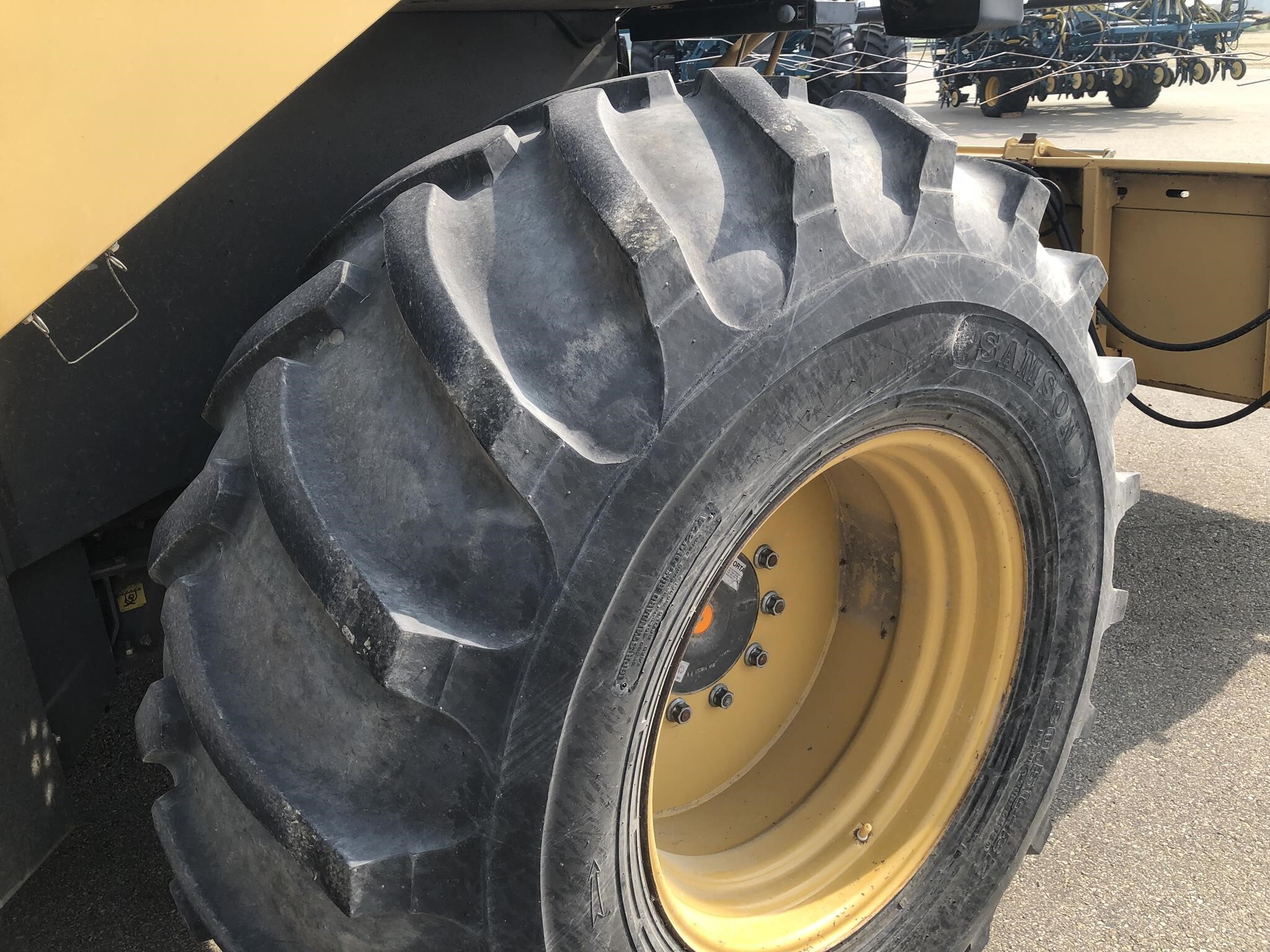 1999 Caterpillar Lexion 460 Combine