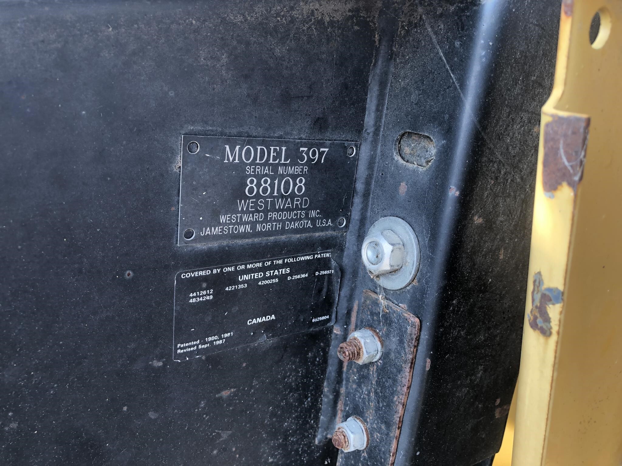 1999 Caterpillar Lexion 460 Combine