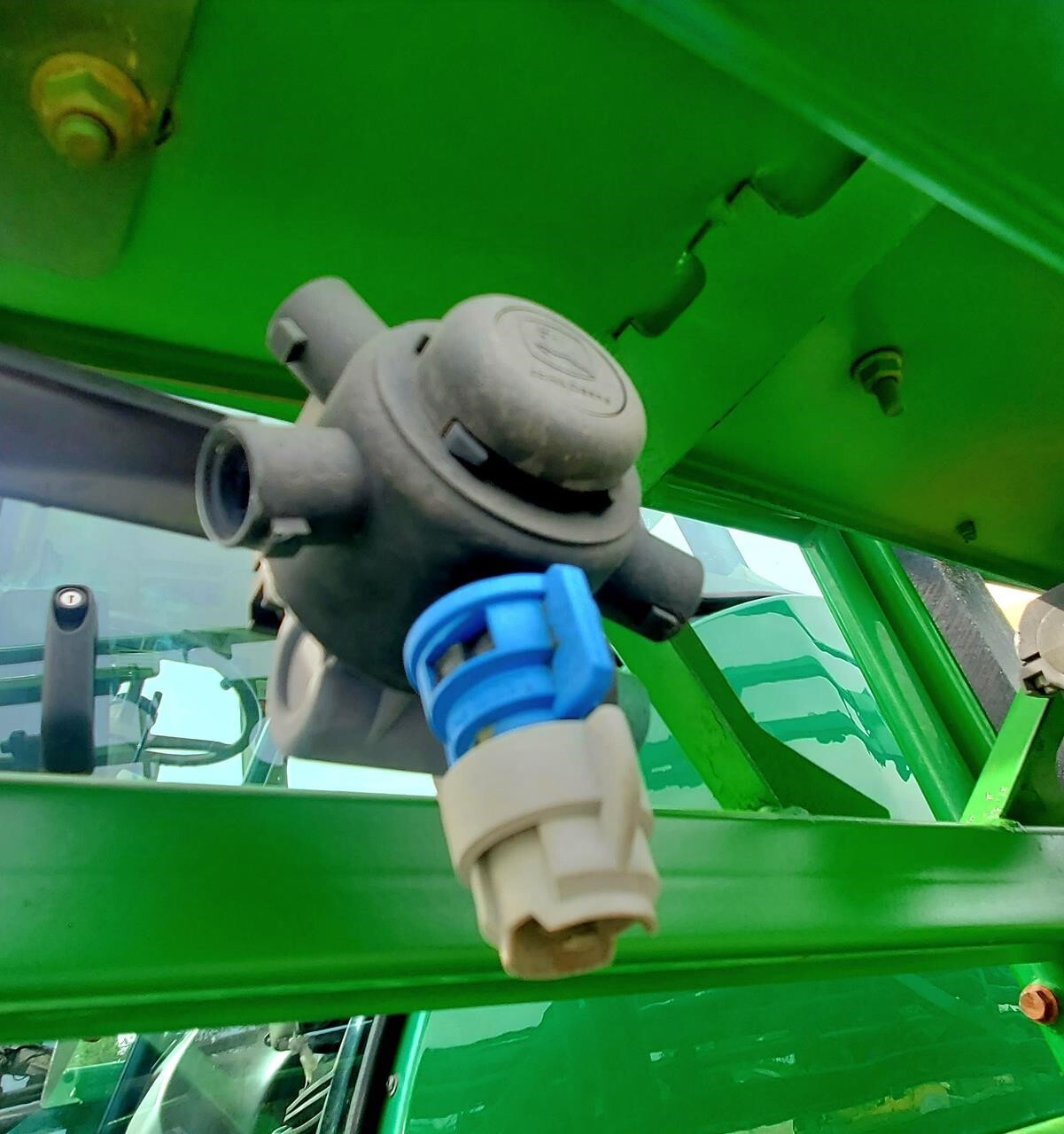 2017 John Deere R4023 Self-Propelled Sprayer