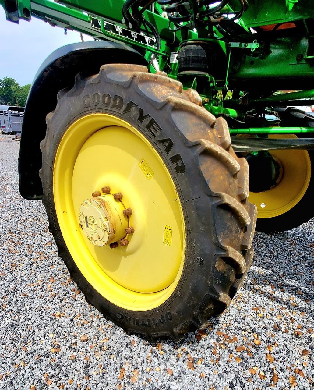 2017 John Deere R4023 Self-Propelled Sprayer