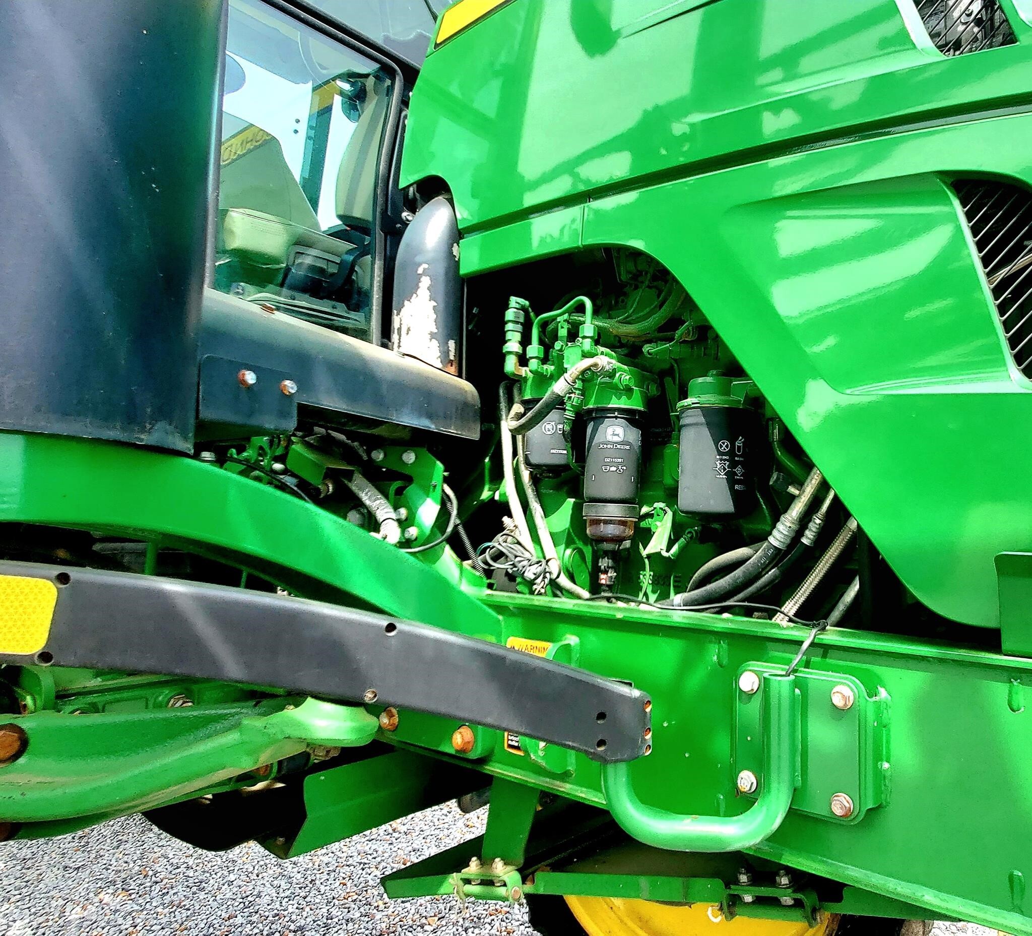 2017 John Deere R4023 Self-Propelled Sprayer