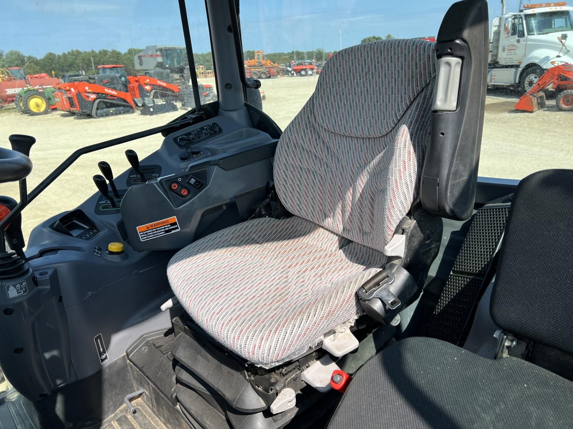 2022 Kubota M6-141 Tractor