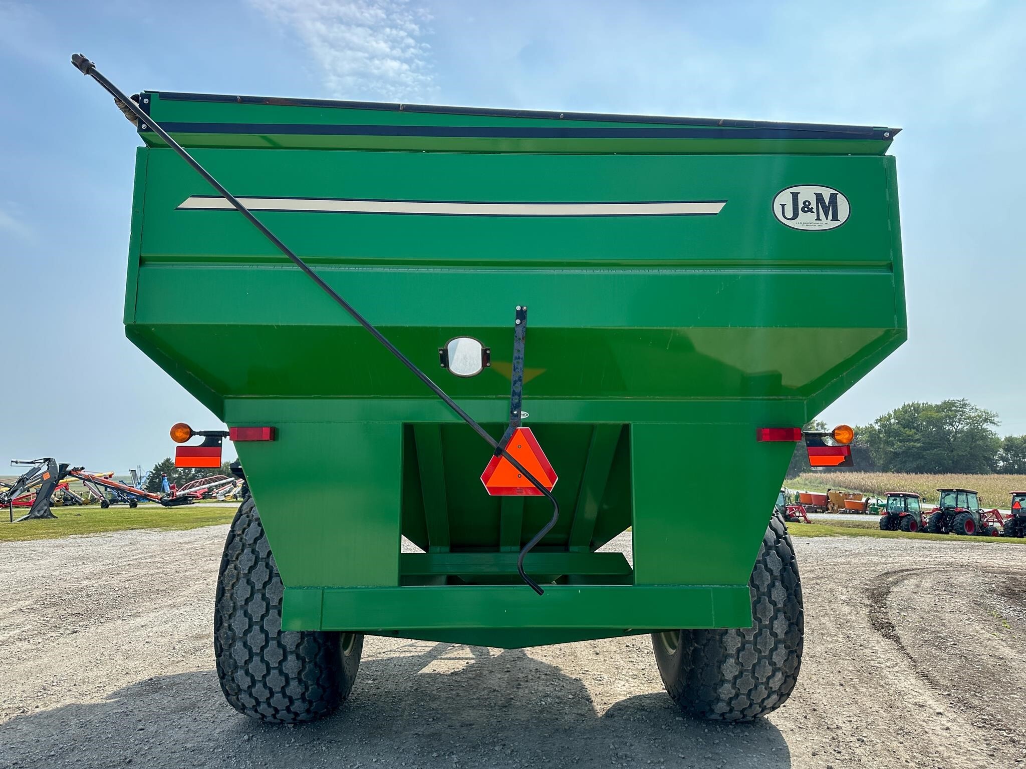 2012 J&M 875 Grain Cart