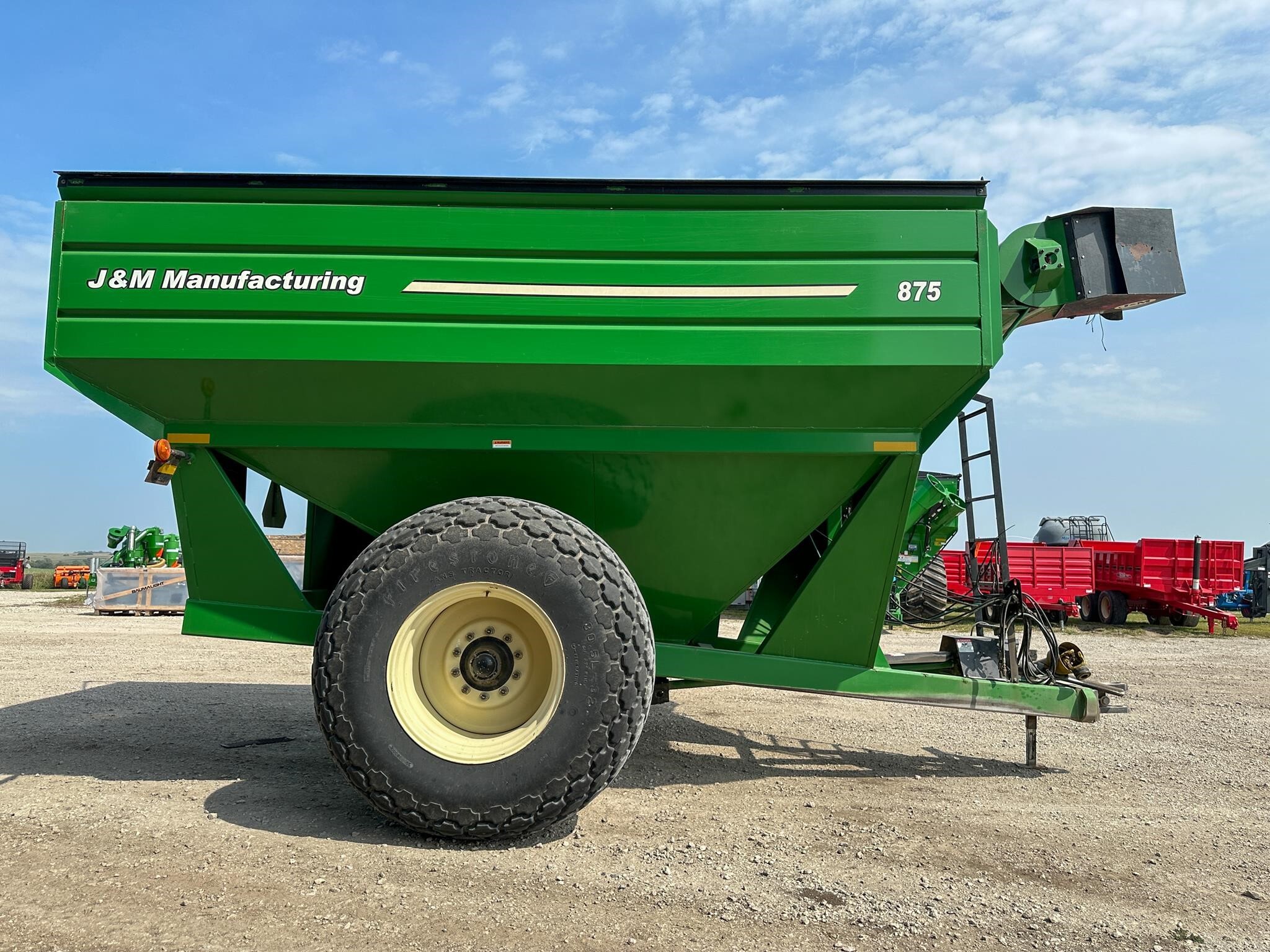 2012 J&M 875 Grain Cart