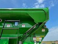 2012 J&M 875 Grain Cart