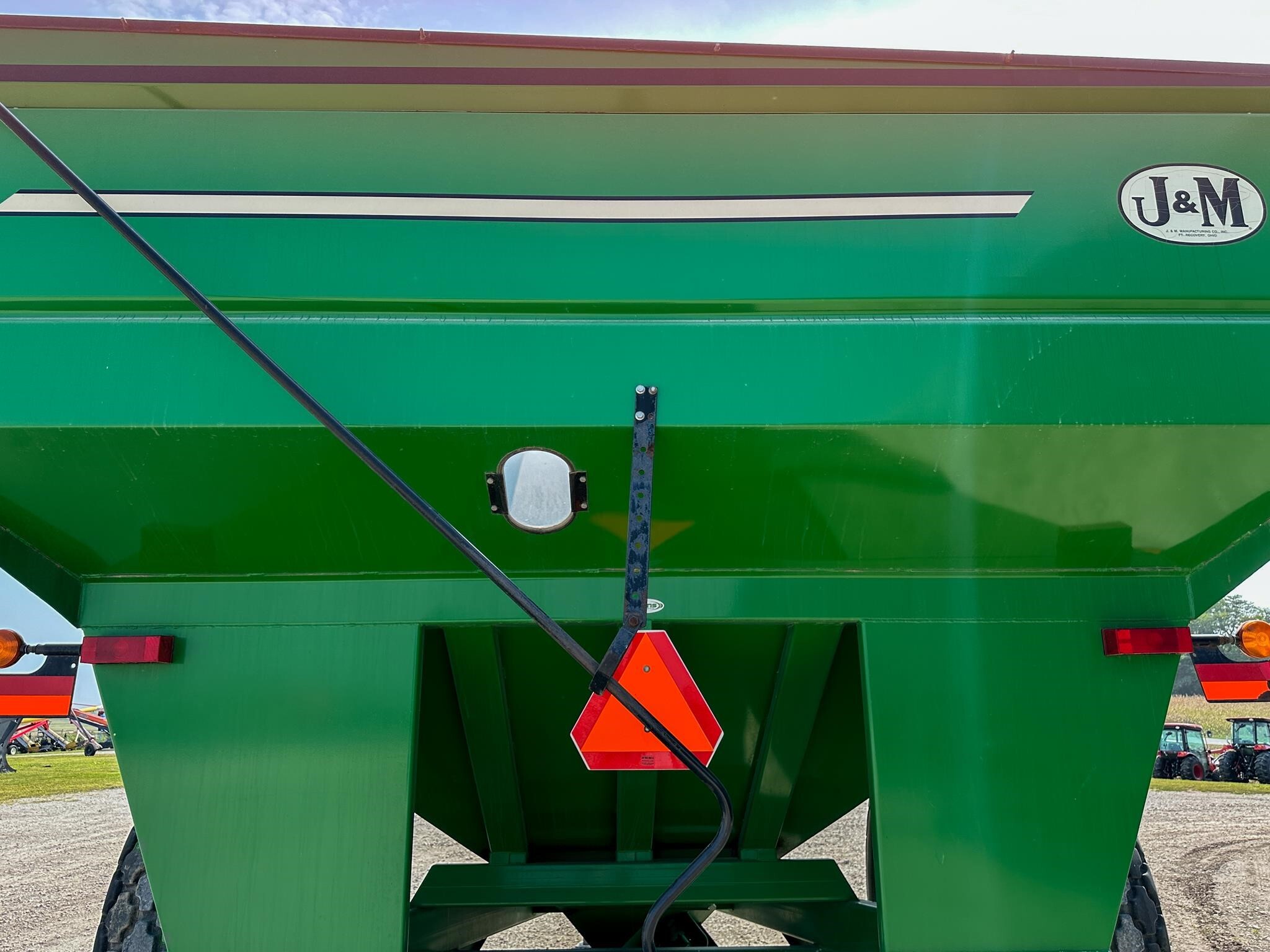 2012 J&M 875 Grain Cart