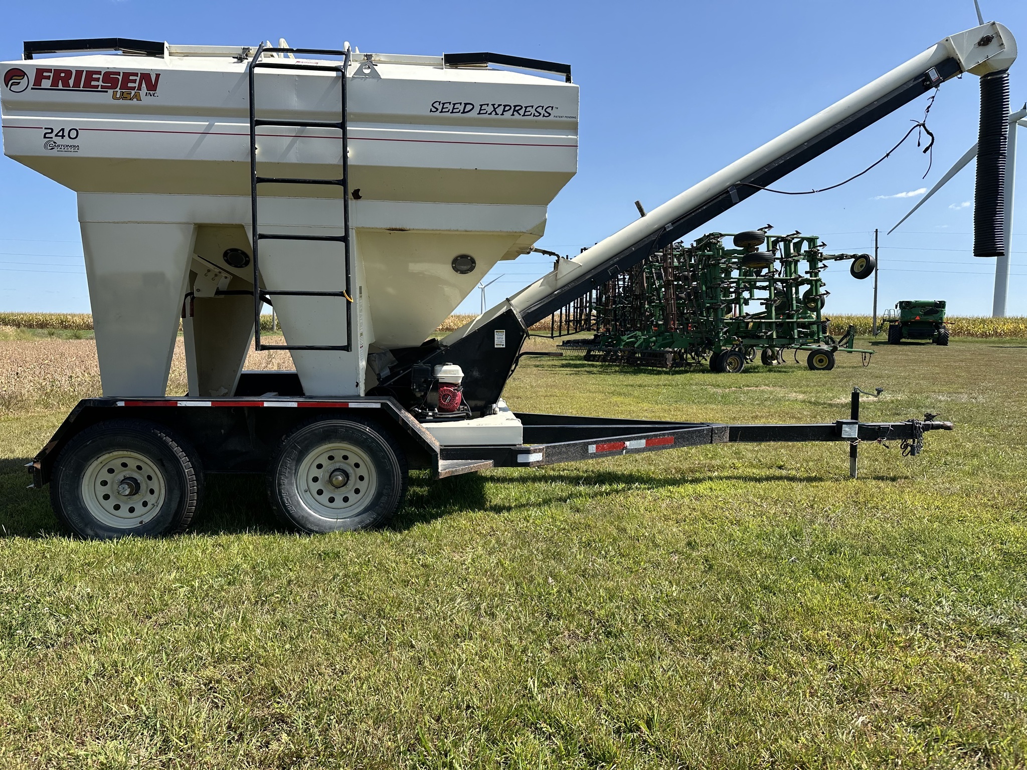 2004 Friesen 240 Seed Tender