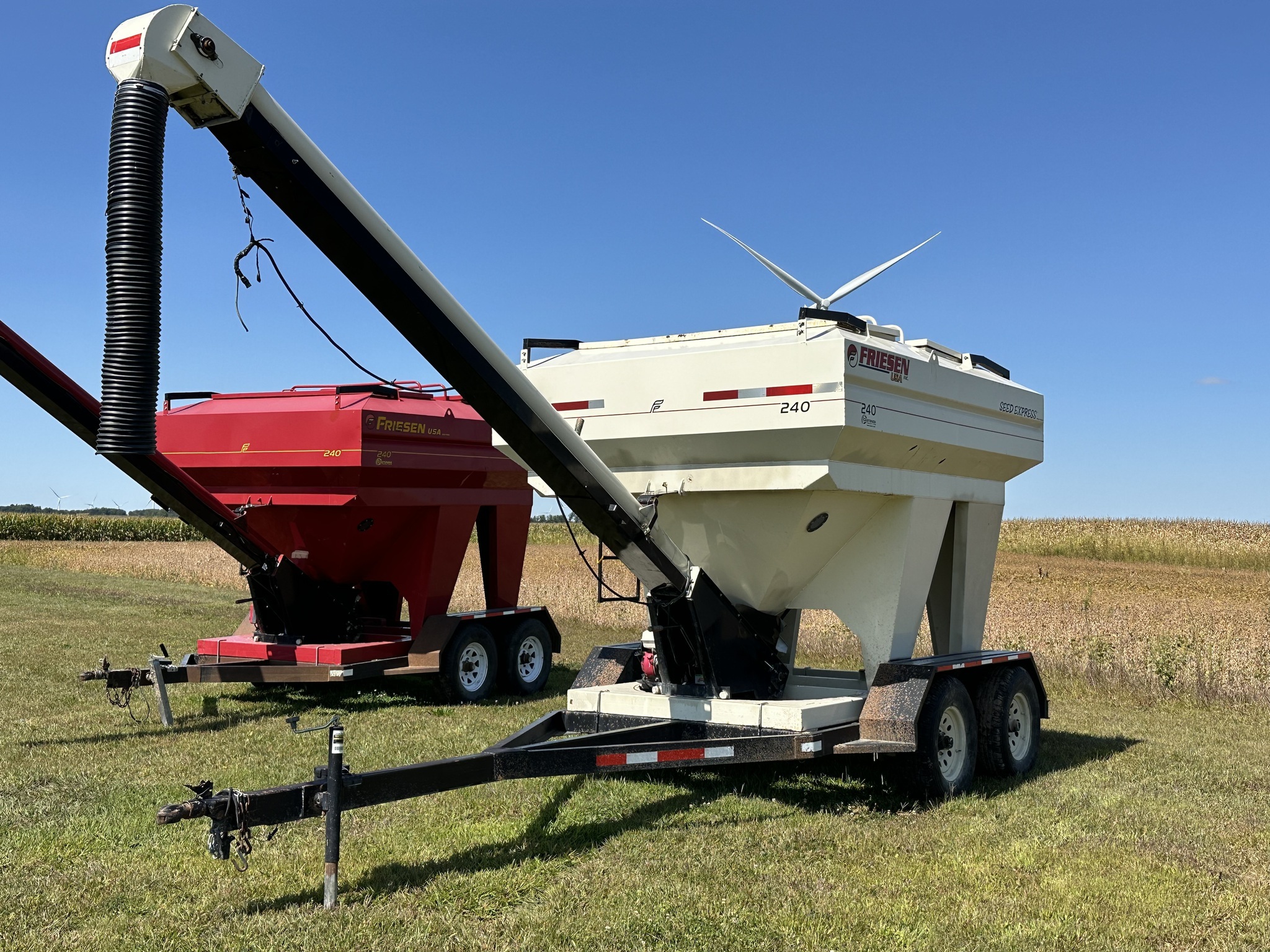 2004 Friesen 240 Seed Tender