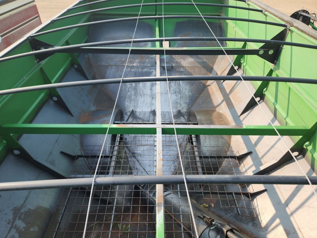 2017 J&M 1112-20 Grain Cart