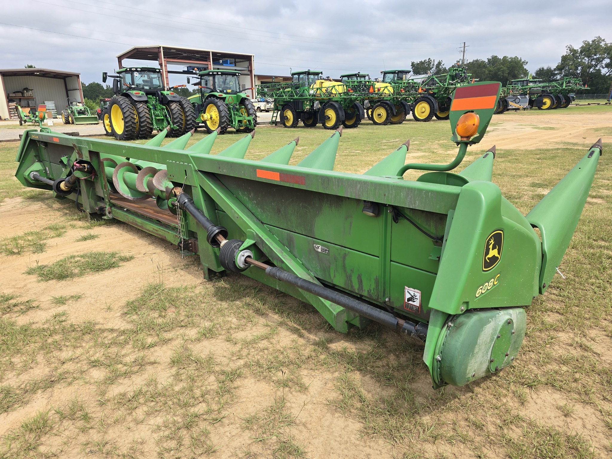 2011 John Deere 608C Corn Head