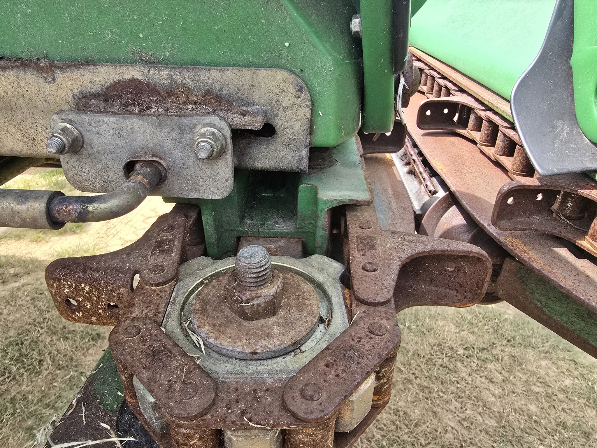 2011 John Deere 608C Corn Head