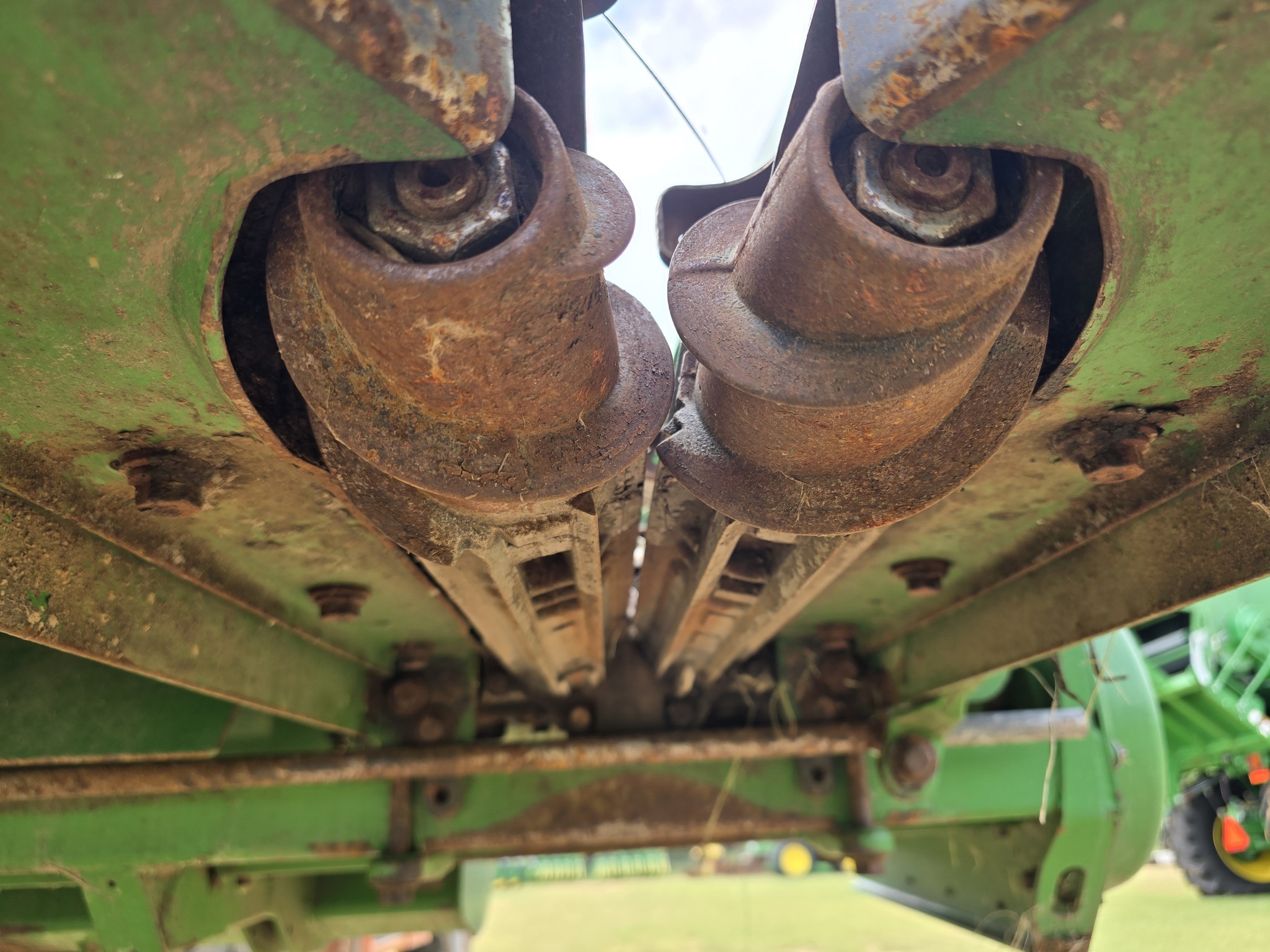 2011 John Deere 606C Corn Head