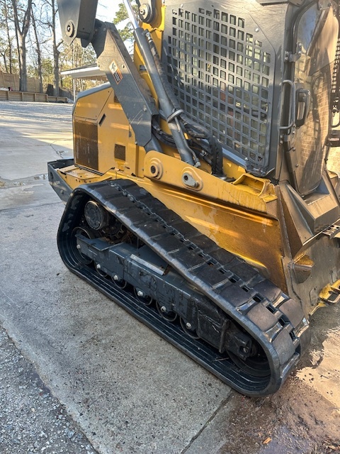 2023 Deere 333G Skid Steer