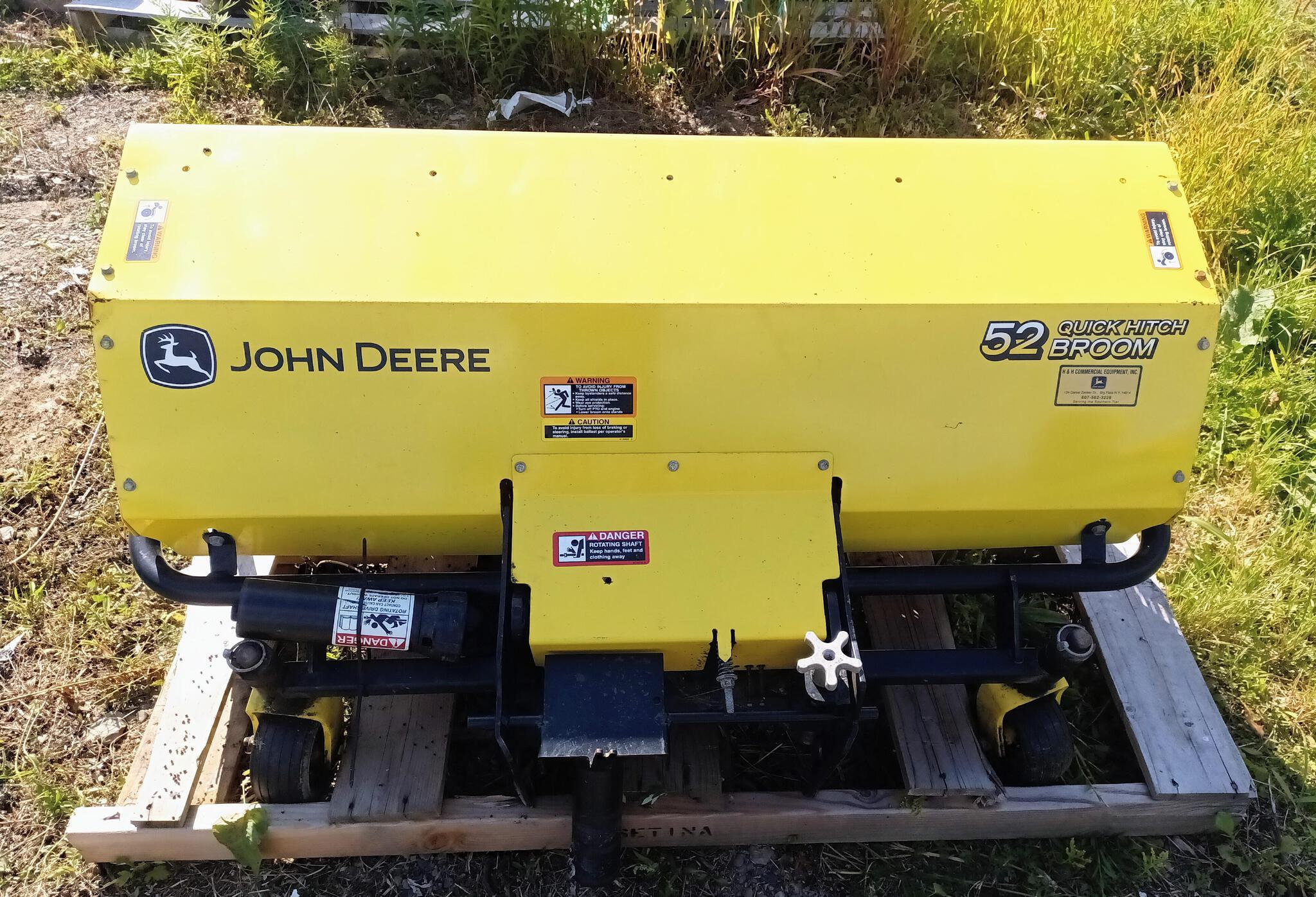 2014 John Deere 52" BROOM Miscellaneous