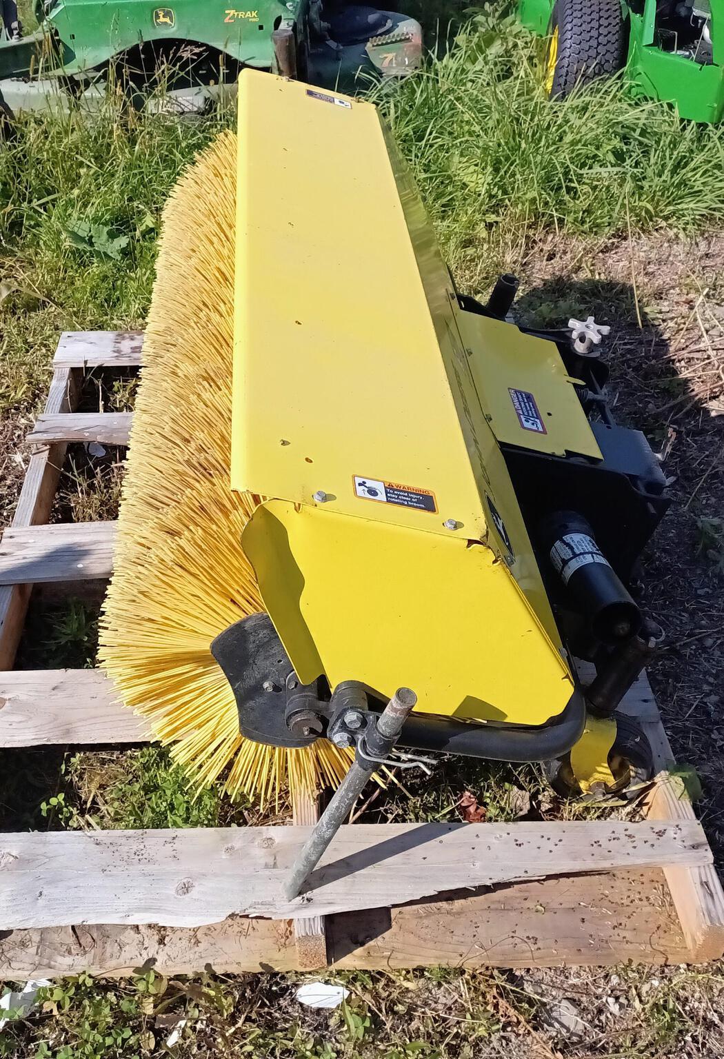 2014 John Deere 52" BROOM Miscellaneous