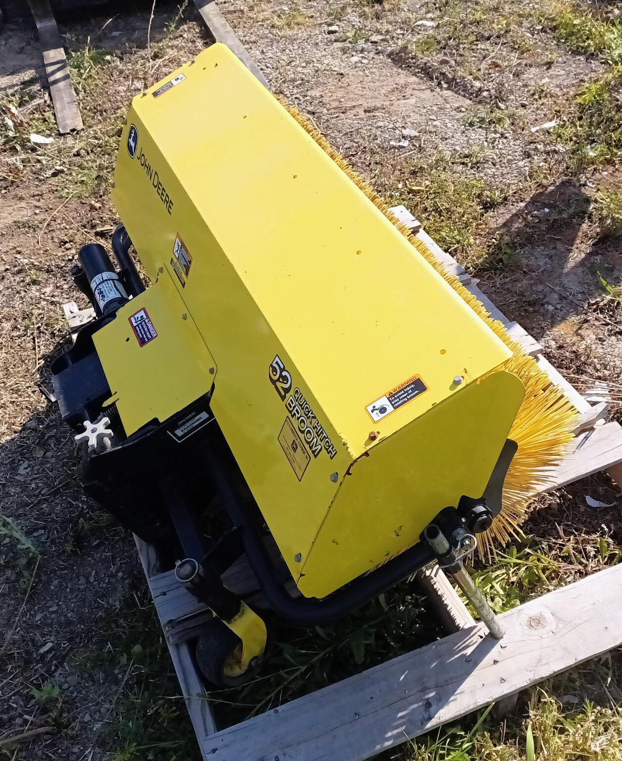 2014 John Deere 52" BROOM Miscellaneous