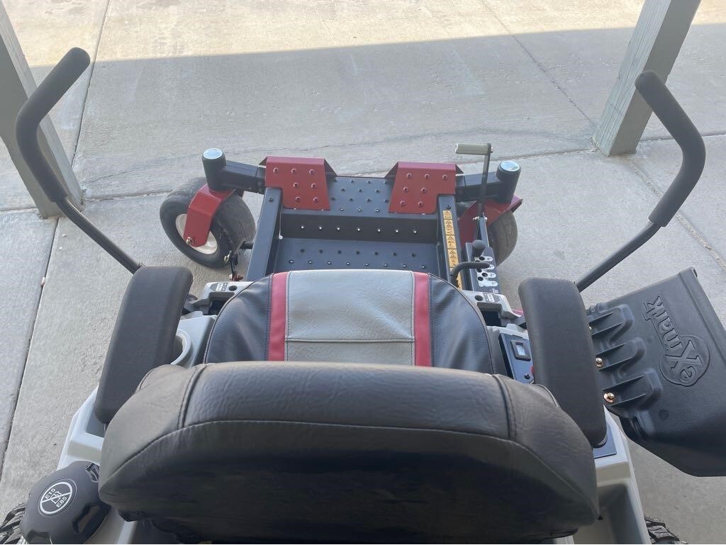 2024 Exmark QZX735GKC48300 Lawn Mower