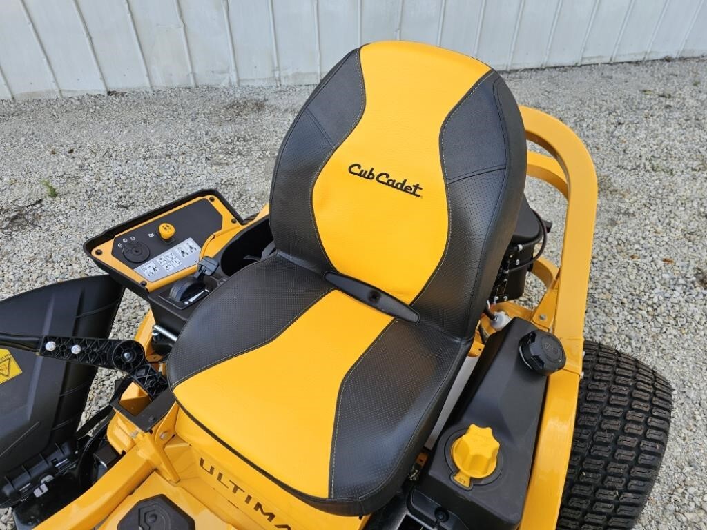 2025 Cub Cadet ULTIMA ZT1 54P Lawn Mower
