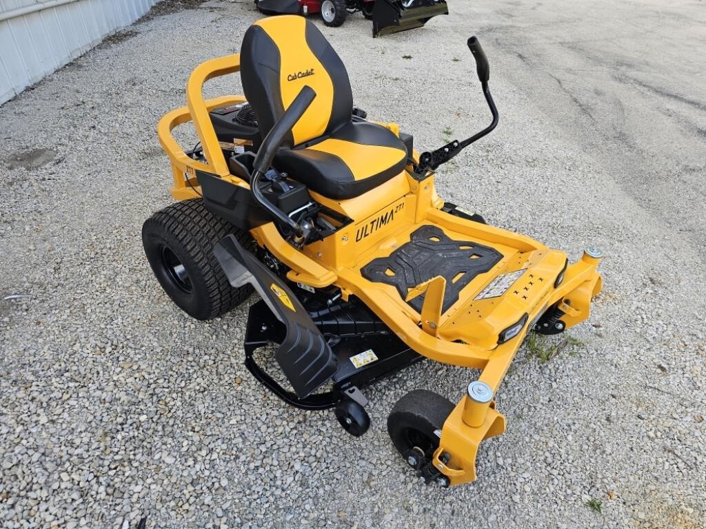 2025 Cub Cadet ULTIMA ZT1 54P Lawn Mower