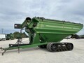 2011 J&M 1326-22T Grain Cart