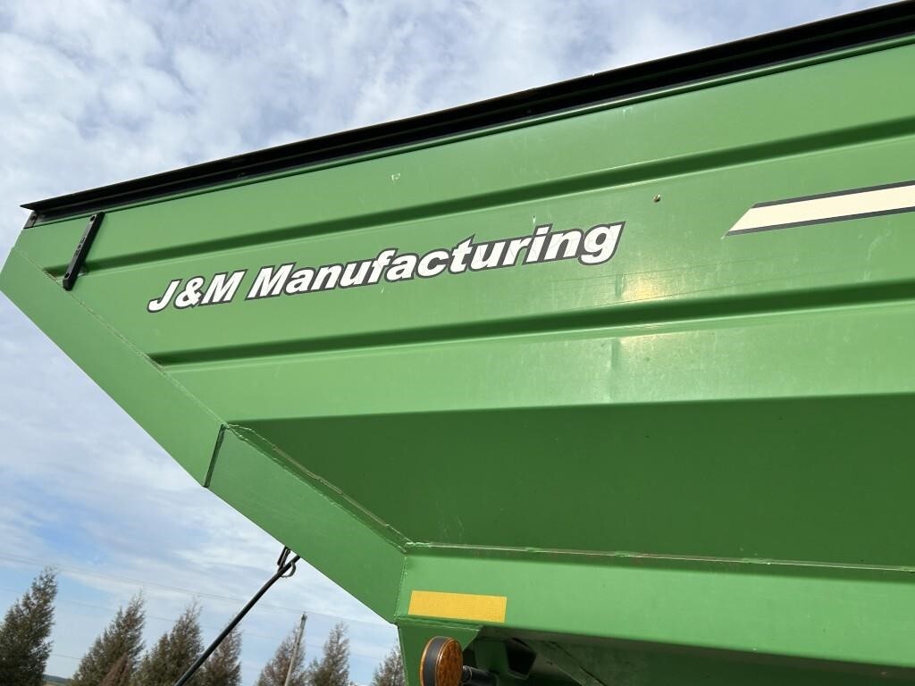2011 J&M 1326-22T Grain Cart