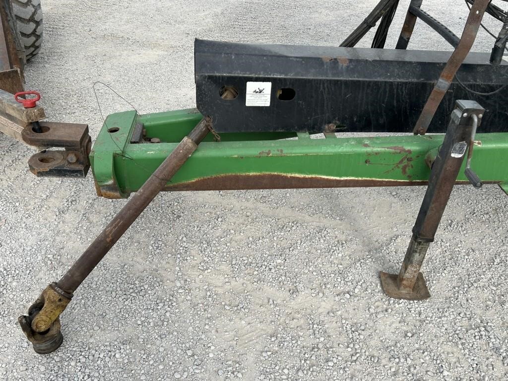 2011 J&M 1326-22T Grain Cart