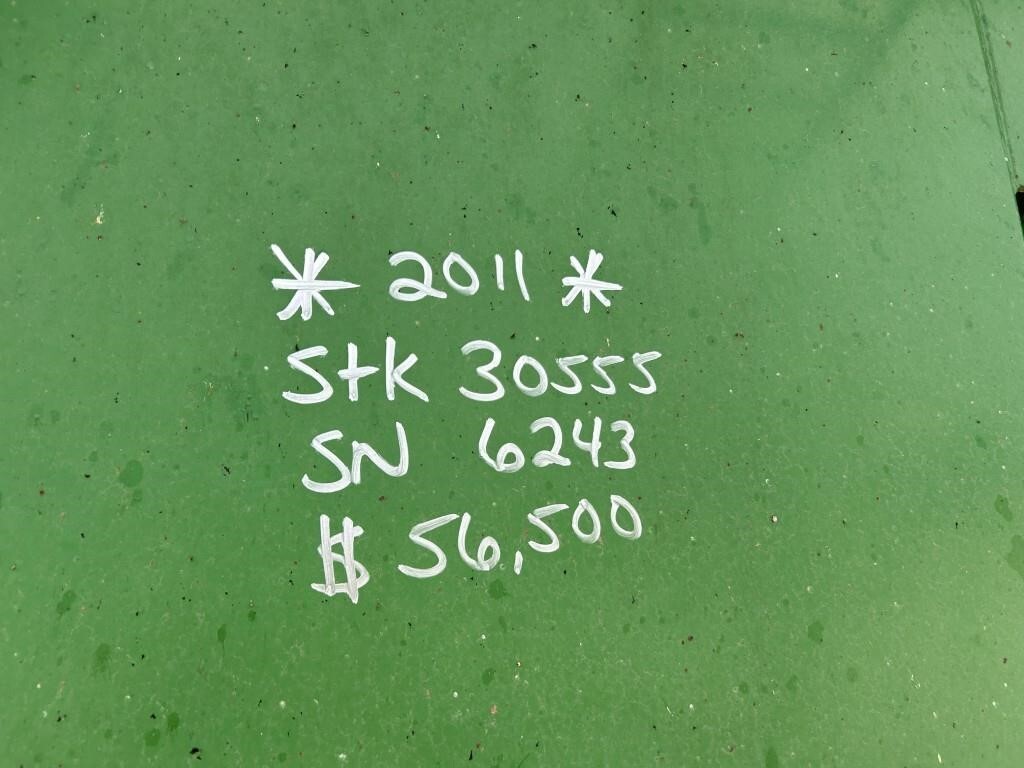 2011 J&M 1326-22T Grain Cart