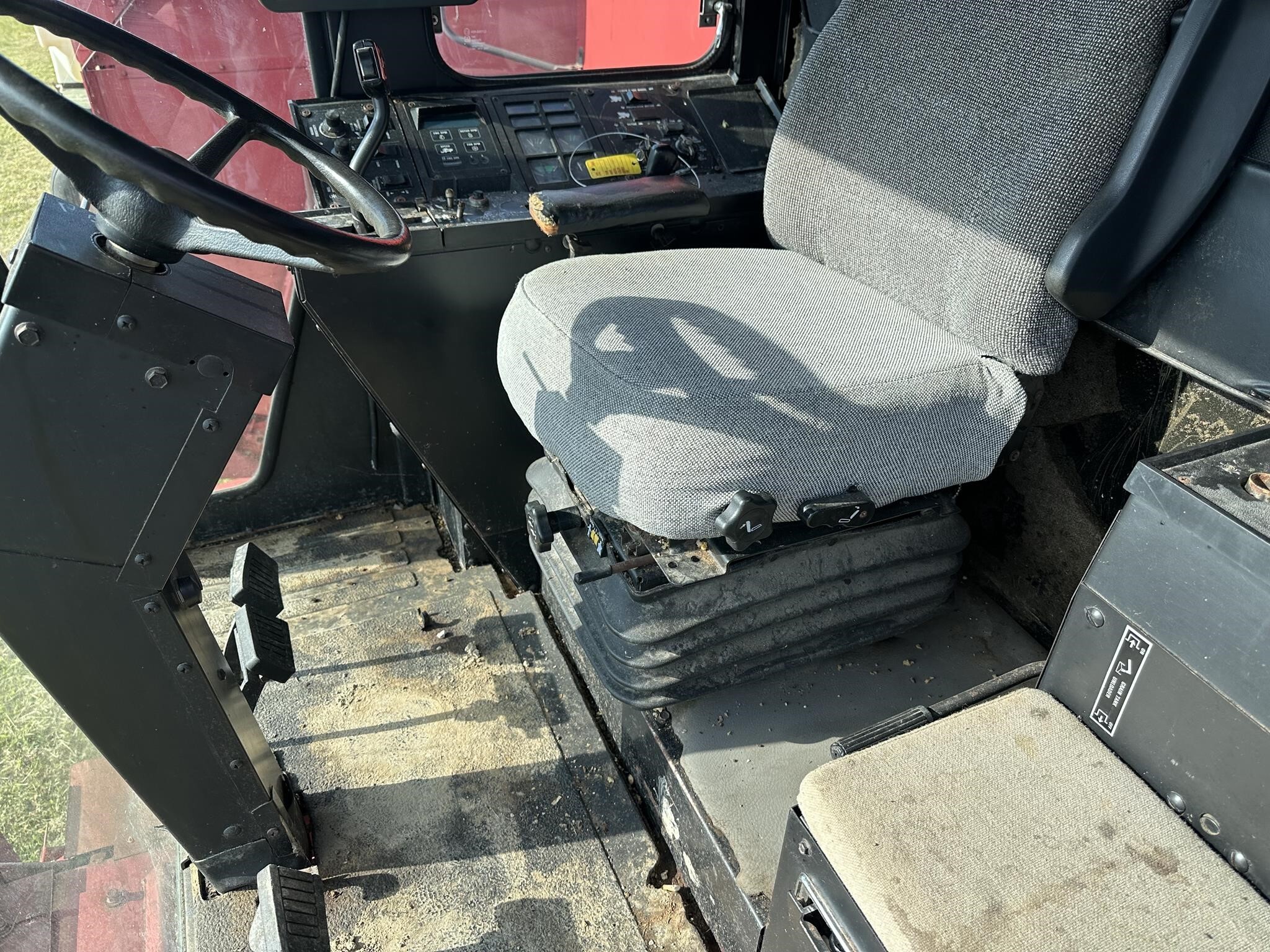  Case IH 1660 Combine
