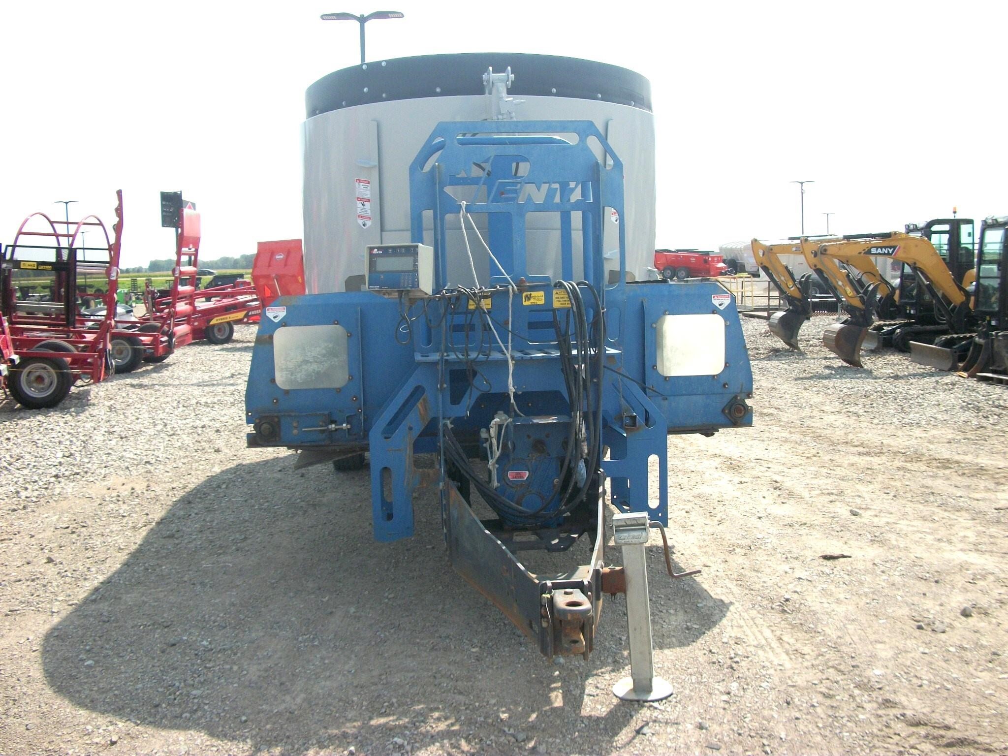 2016 Penta 6730 Grinders and Mixer