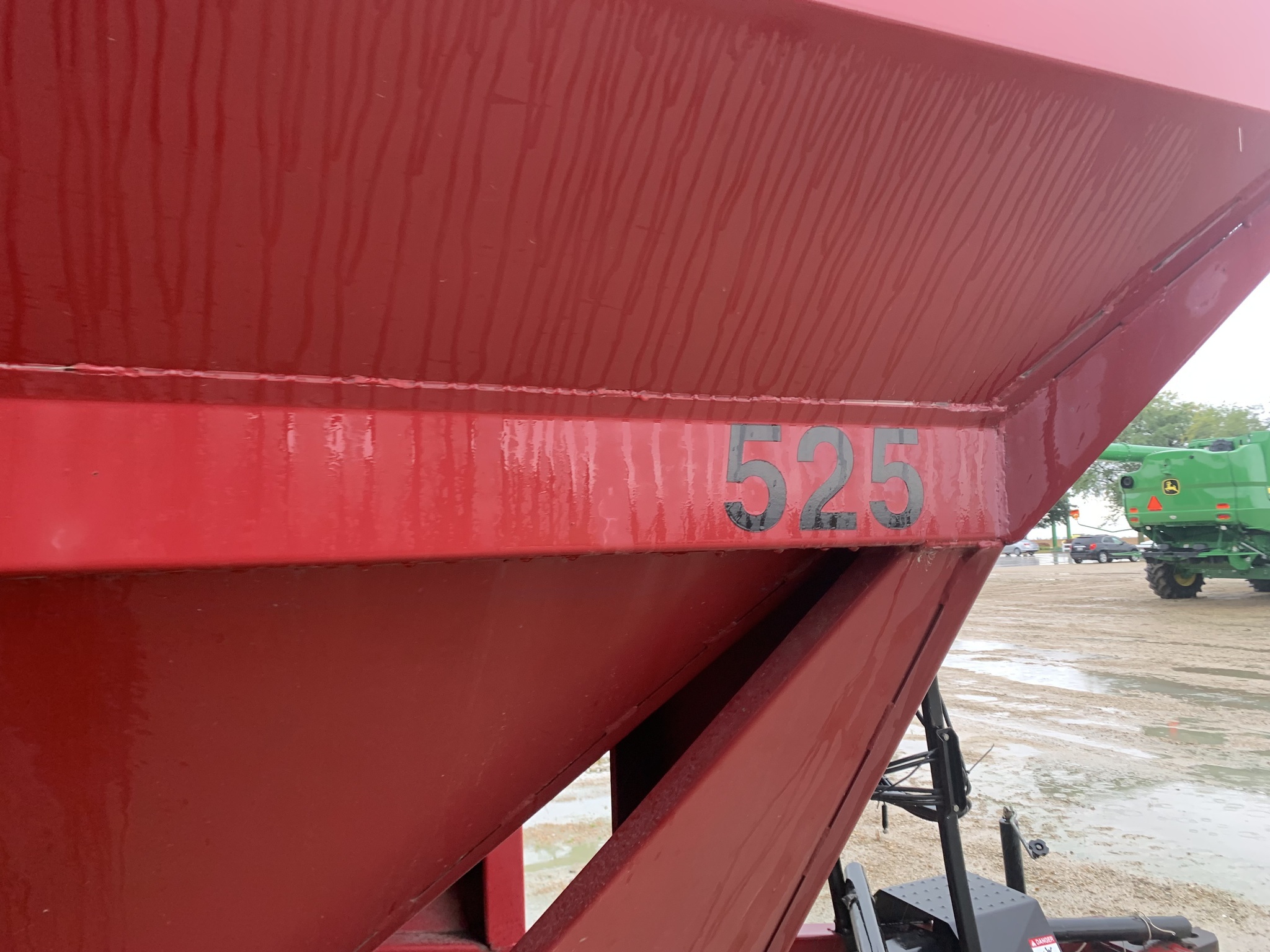 2004 J&M 525-14 Grain Cart