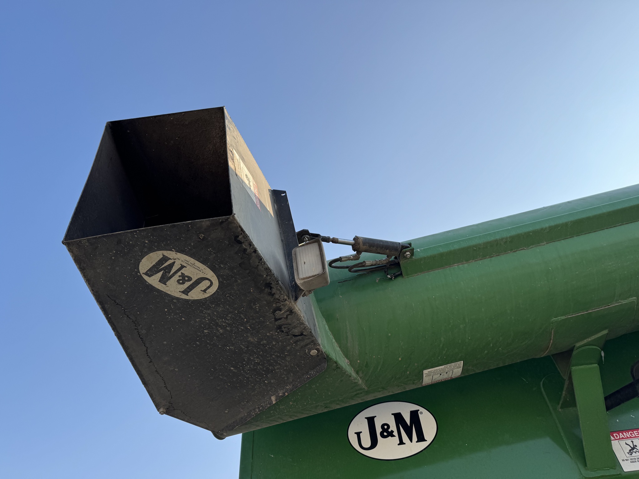 2012 J&M 1051-22 Grain Cart