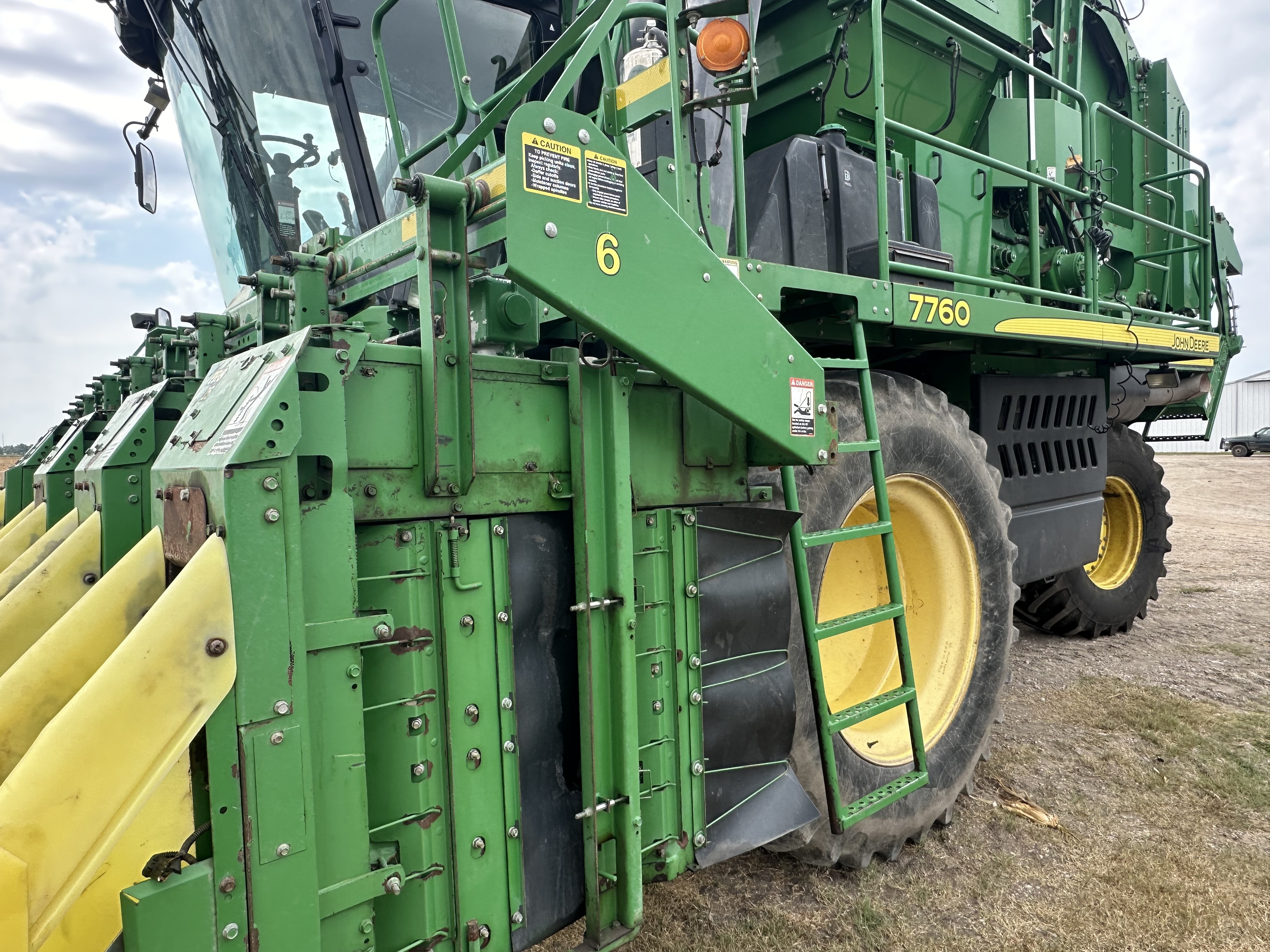 2012 John Deere 7760 Cotton Equipment