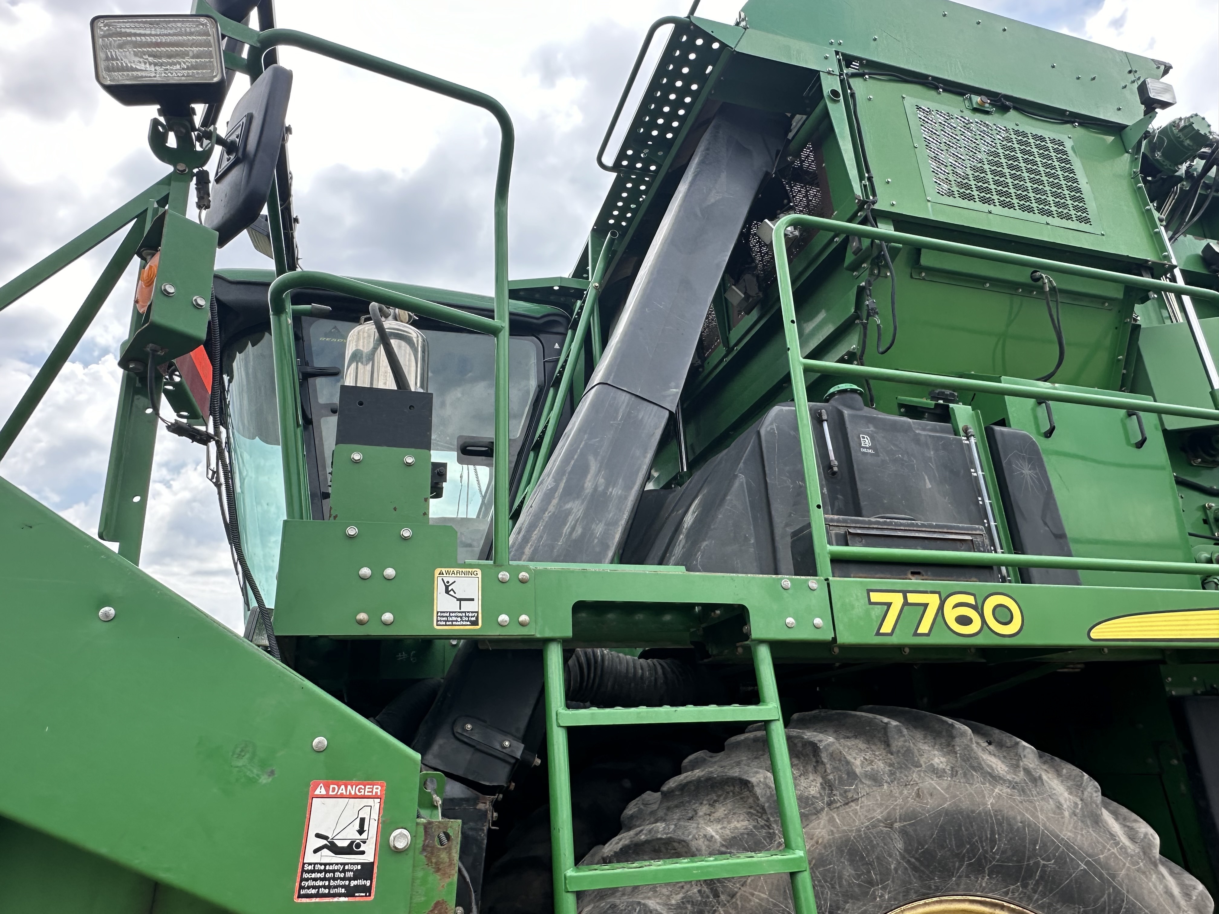 2012 John Deere 7760 Cotton Equipment