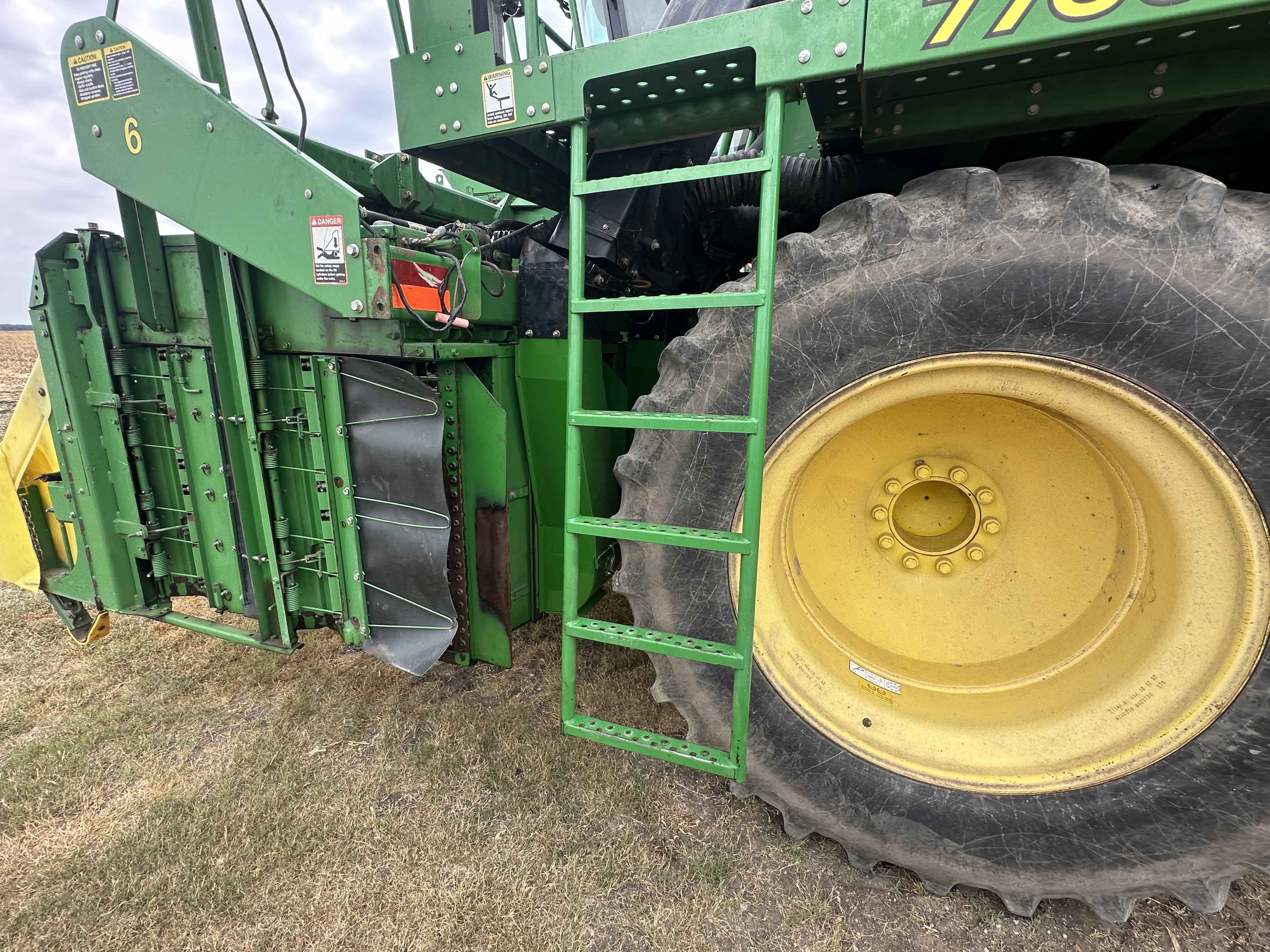 2012 John Deere 7760 Cotton Equipment