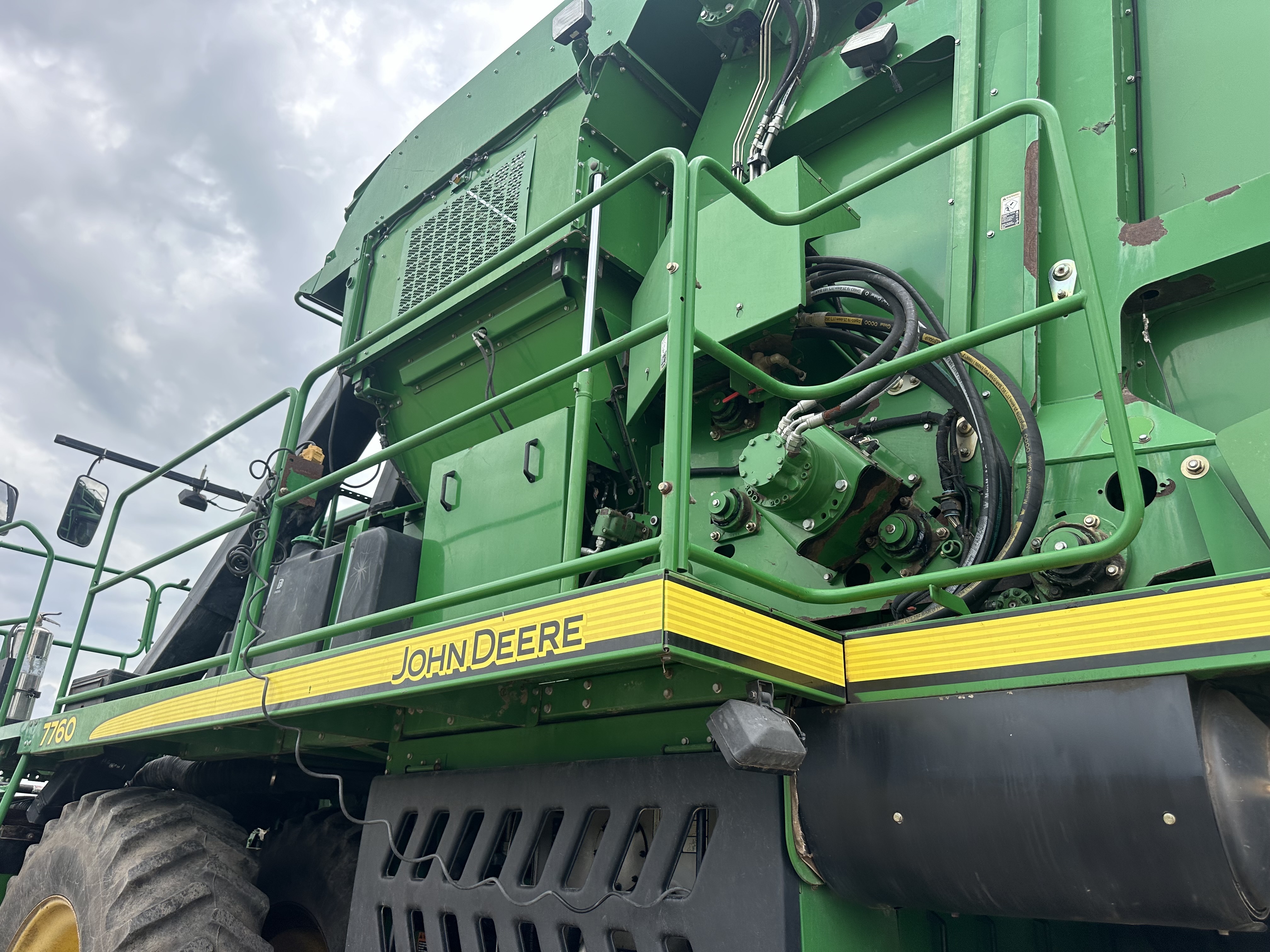 2012 John Deere 7760 Cotton Equipment