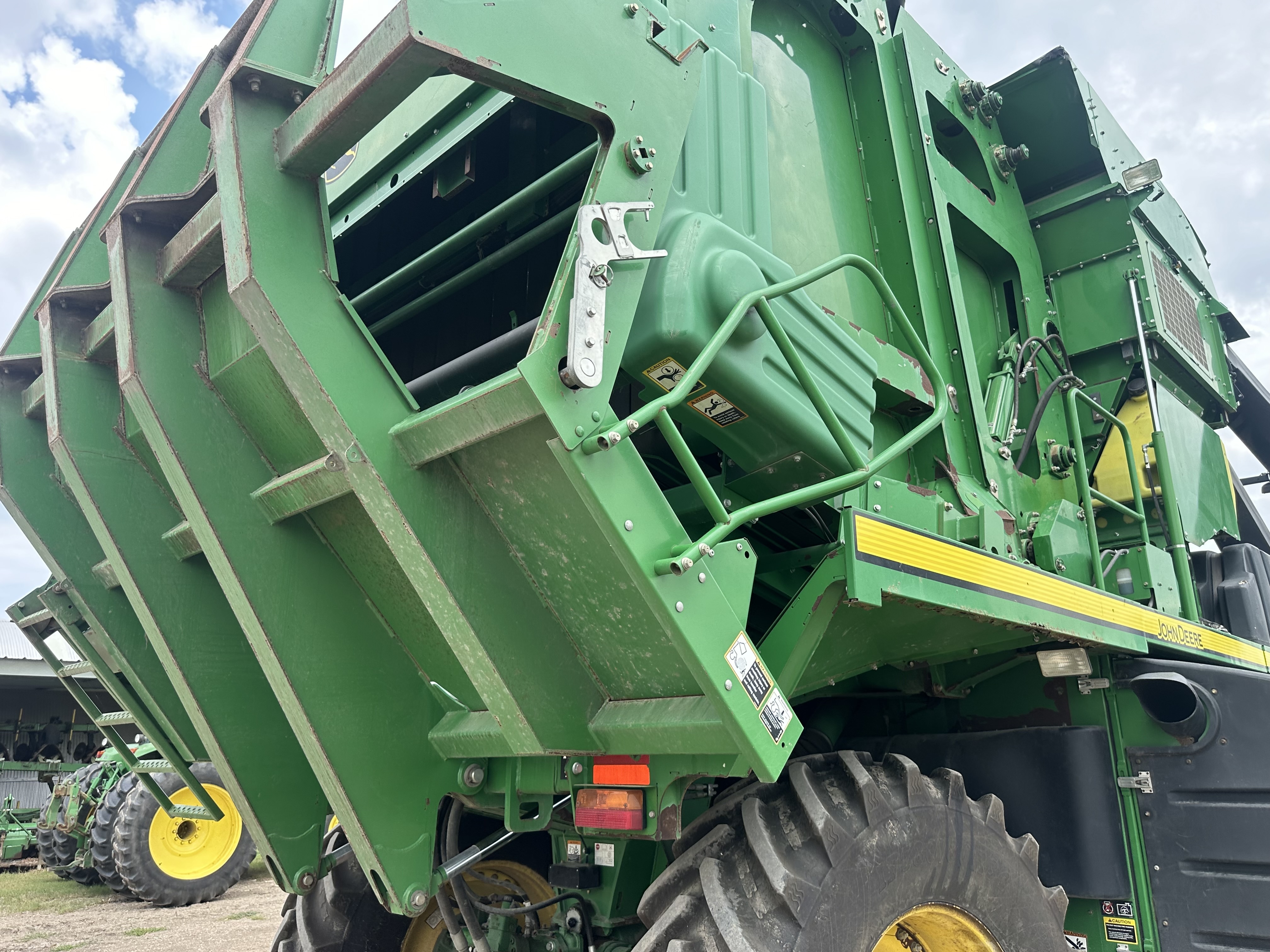 2012 John Deere 7760 Cotton Equipment