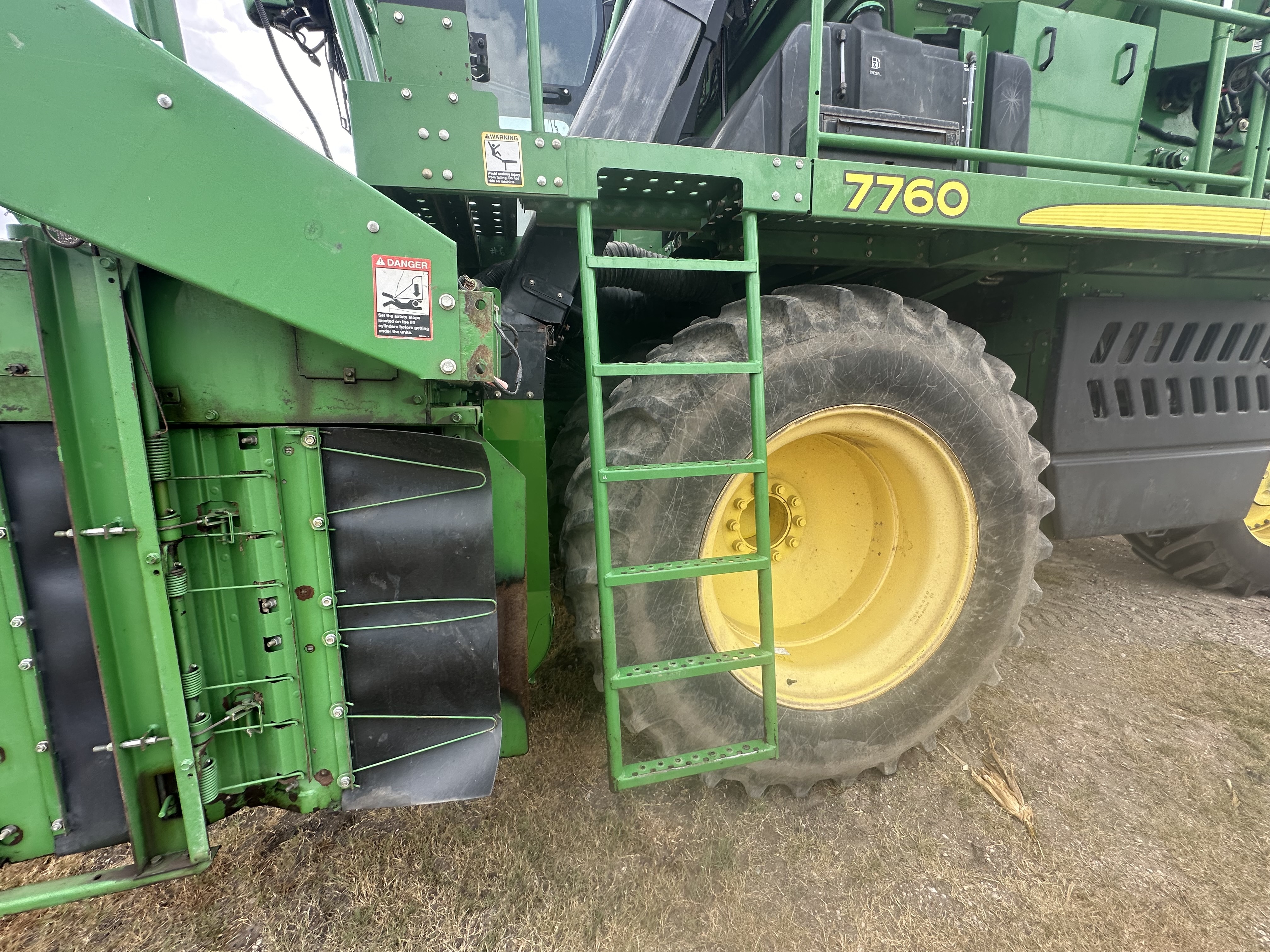 2012 John Deere 7760 Cotton Equipment