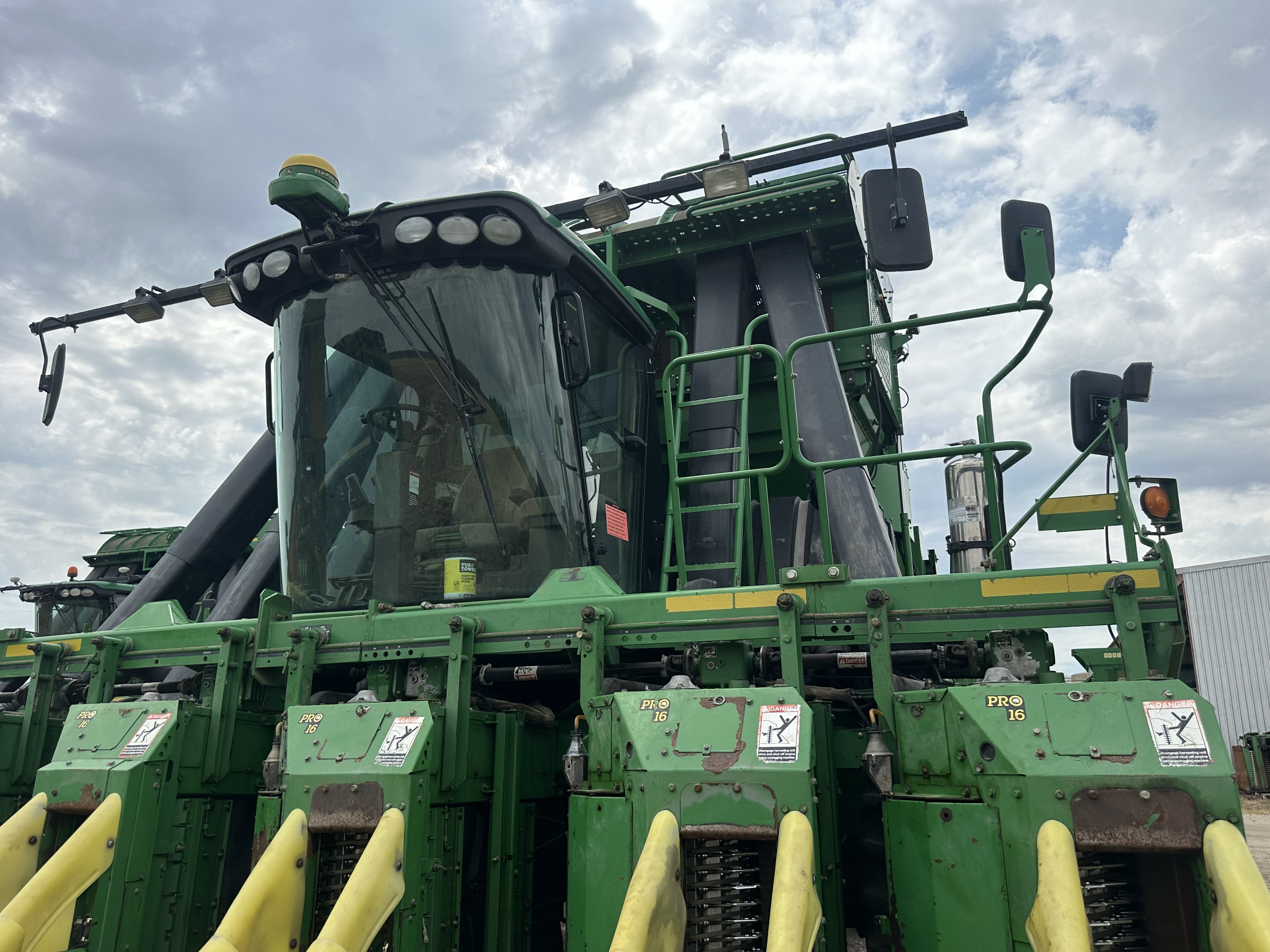 2012 John Deere 7760 Cotton Equipment